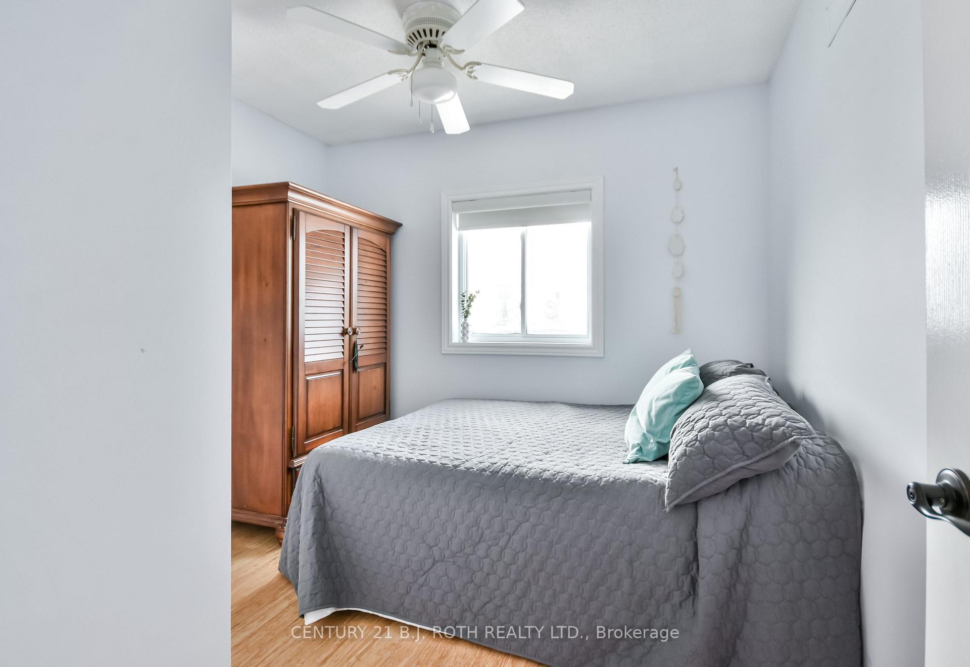 Photo 27 of 36 Sundew Drive, Barrie, Holly — HOMEH