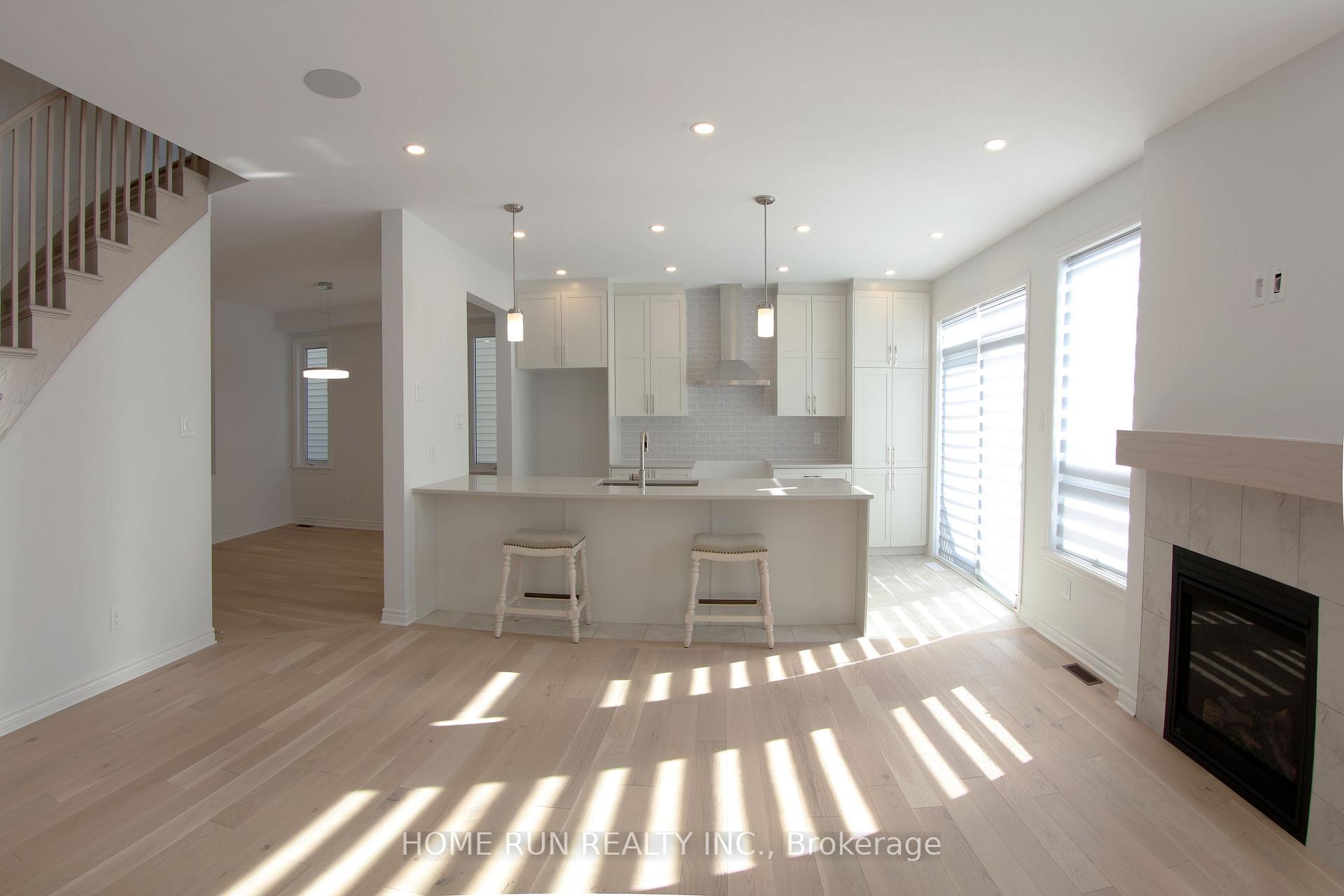 Photo 5 of 862 Atrium Ridge, Ottawa, Riverside South/Gloucester Glen — HOMEH