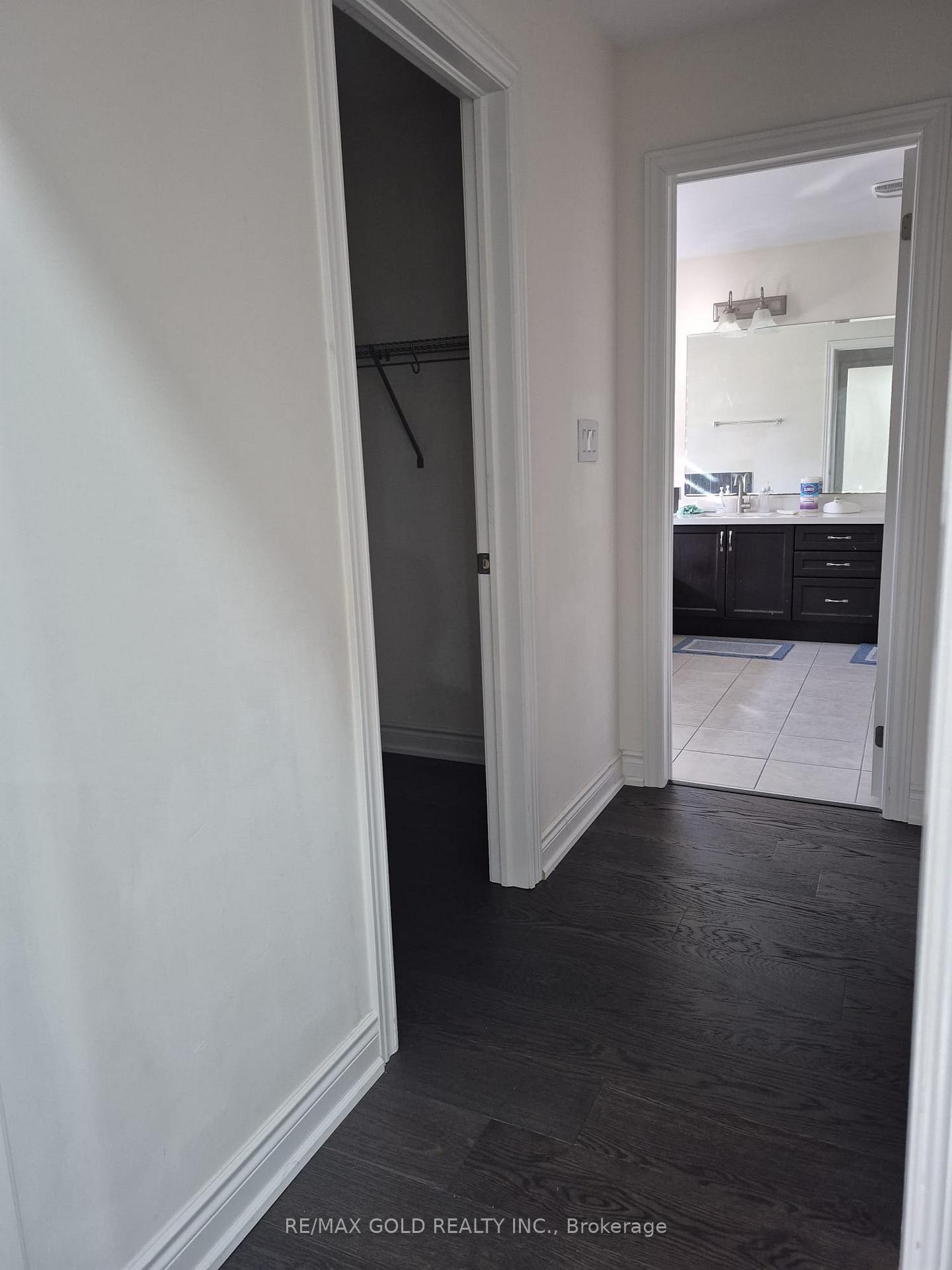 Photo 33 of 34 Merrybrook Trail, Brampton, Northwest Brampton — HOMEH