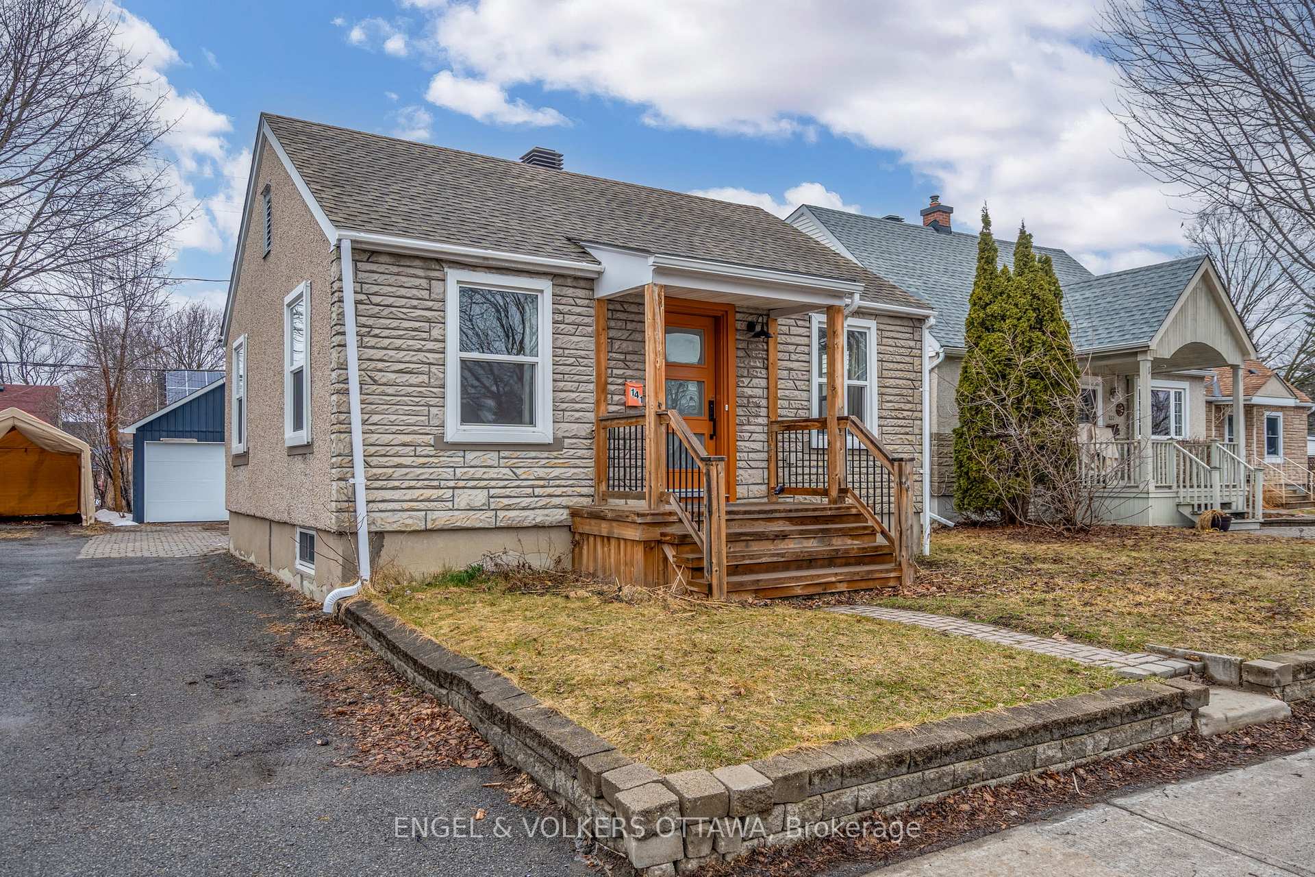 Front of 141 Crerar Avenue