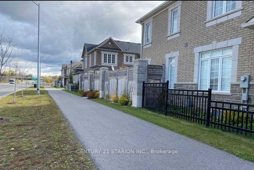 Photo 2 of 15 Keenlyside Lane, Ajax, Northwest Ajax — HOMEH