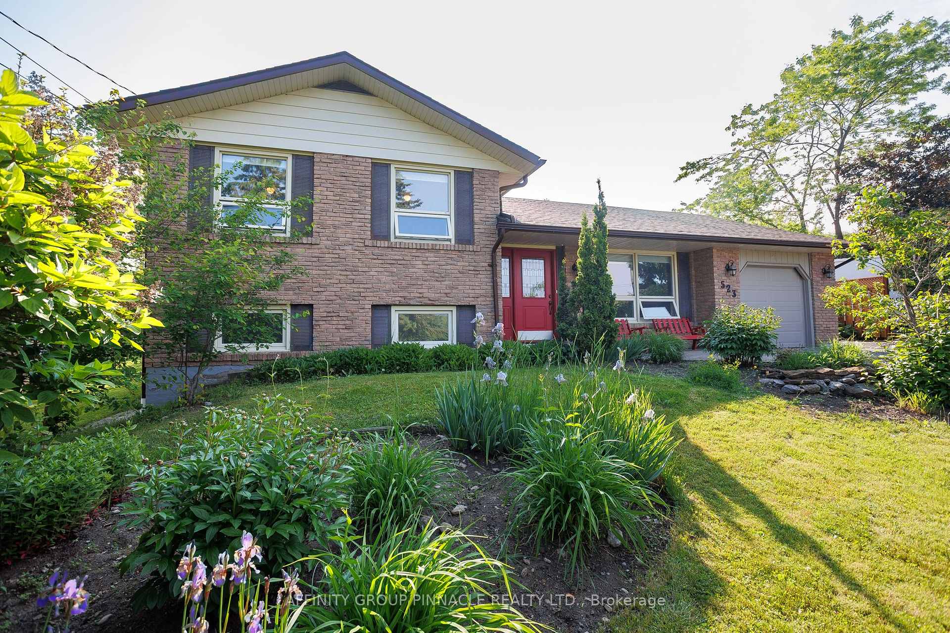 Photo 4 of 523 George Street, Brock, Beaverton — HOMEH