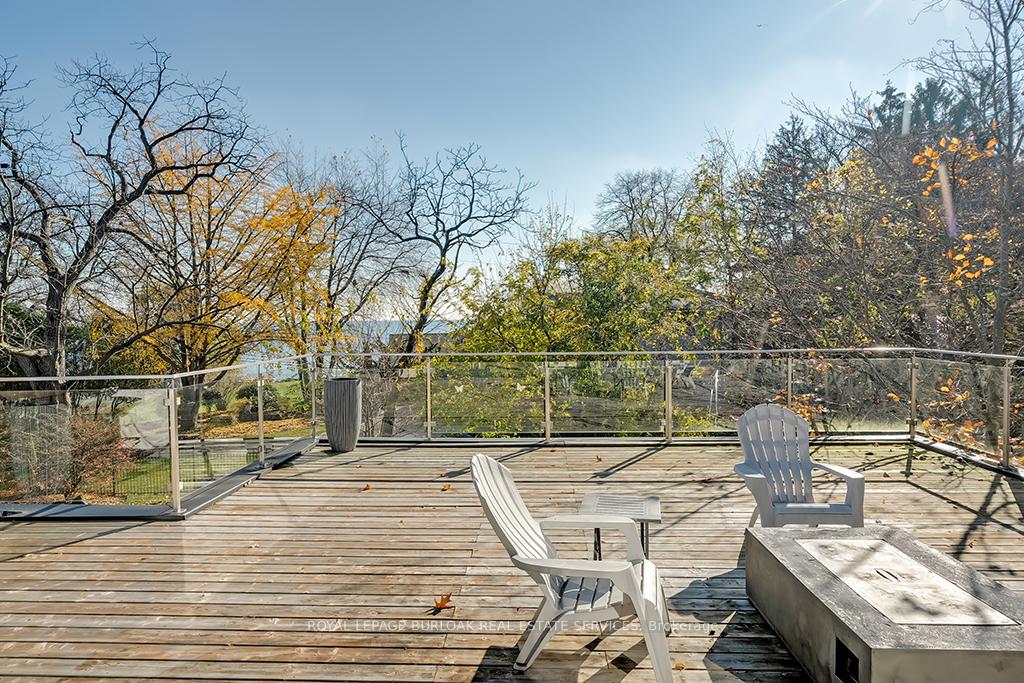Photo 31 of 136 Avondale Court, Burlington, Shoreacres — HOMEH