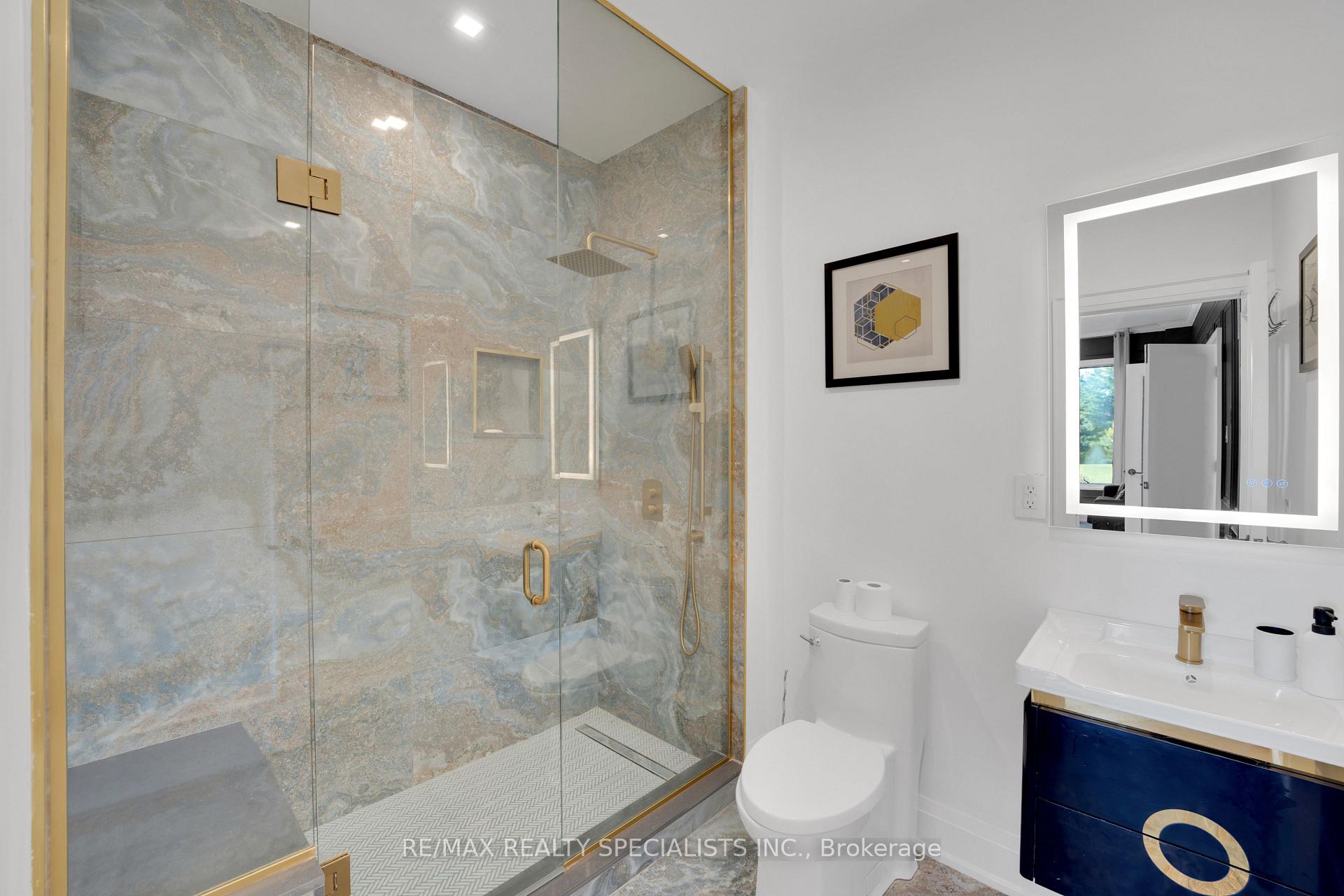 Photo 12 of 62 Silver Fox Place, Vaughan, Rural Vaughan — HOMEH
