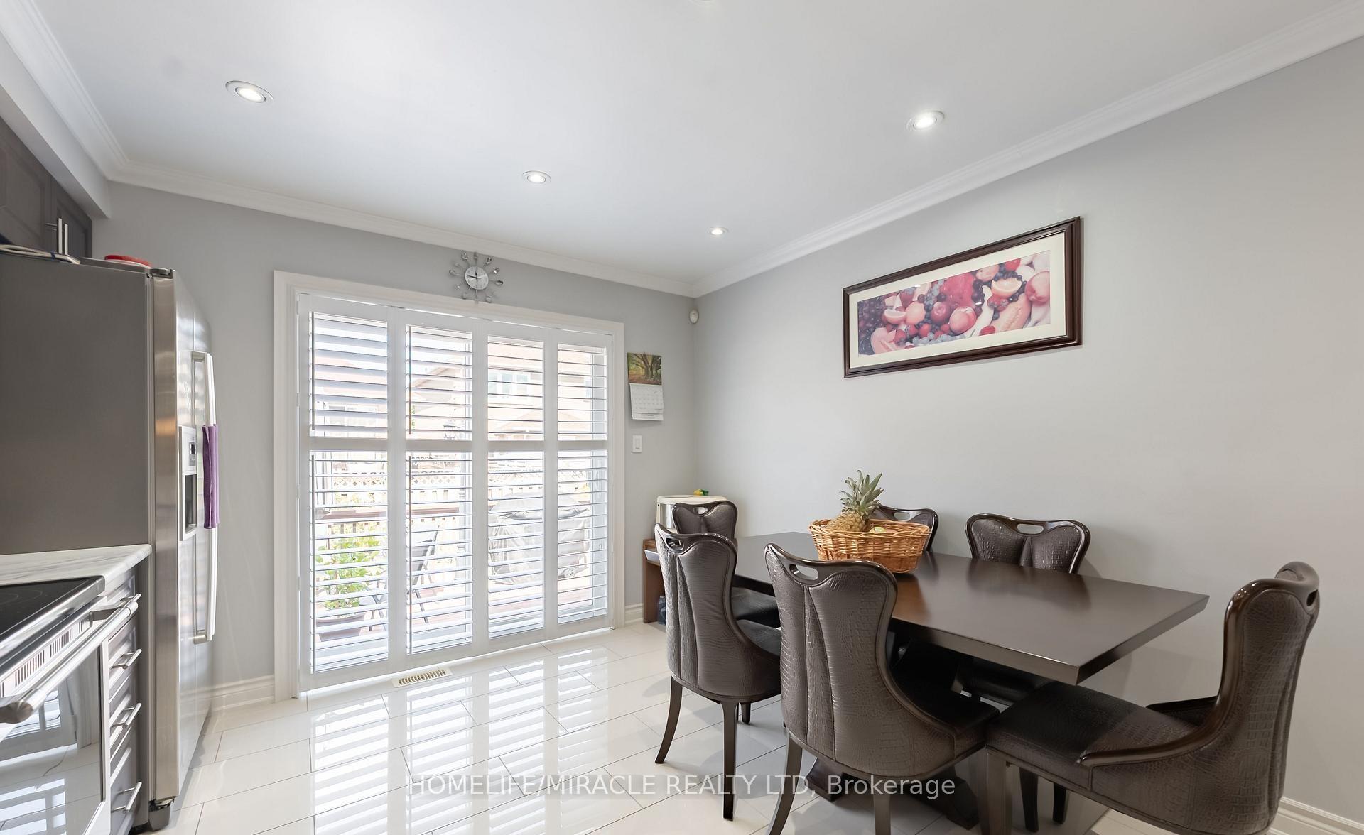 Photo 8 of 23 Mosley Crescent, Brampton, Fletcher's West — HOMEH