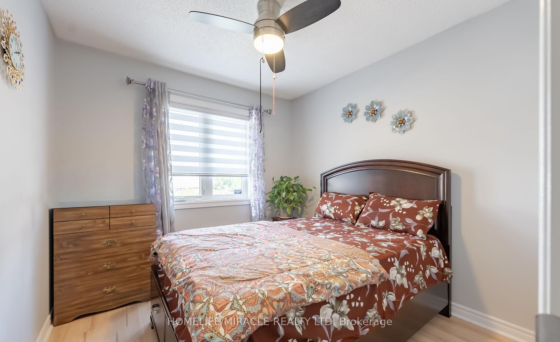 Photo 13 of 23 Mosley Crescent, Brampton, Fletcher's West — HOMEH