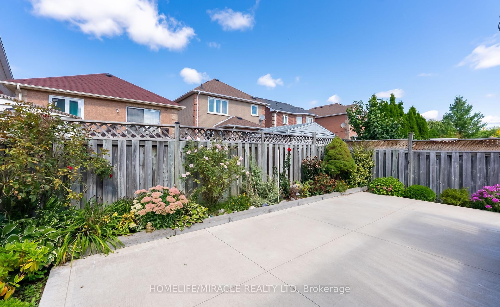 Photo 23 of 23 Mosley Crescent, Brampton, Fletcher's West — HOMEH