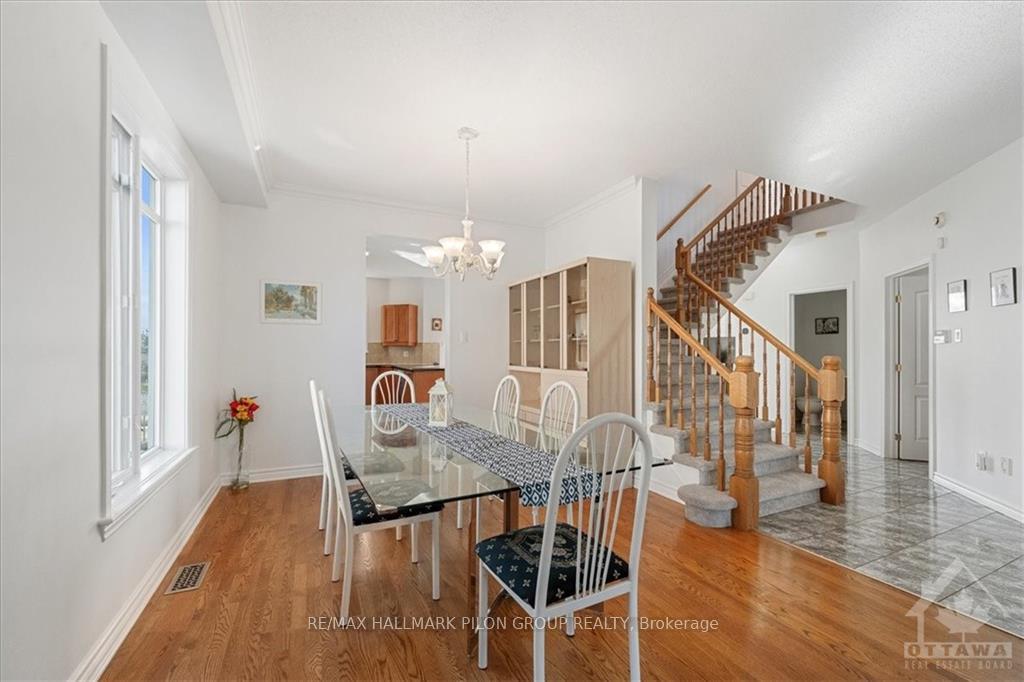 Photo 13 of 143 Baroness Drive, Ottawa, Barrhaven East — HOMEH