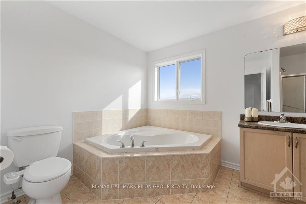 Photo 20 of 143 Baroness Drive, Ottawa, Barrhaven East — HOMEH