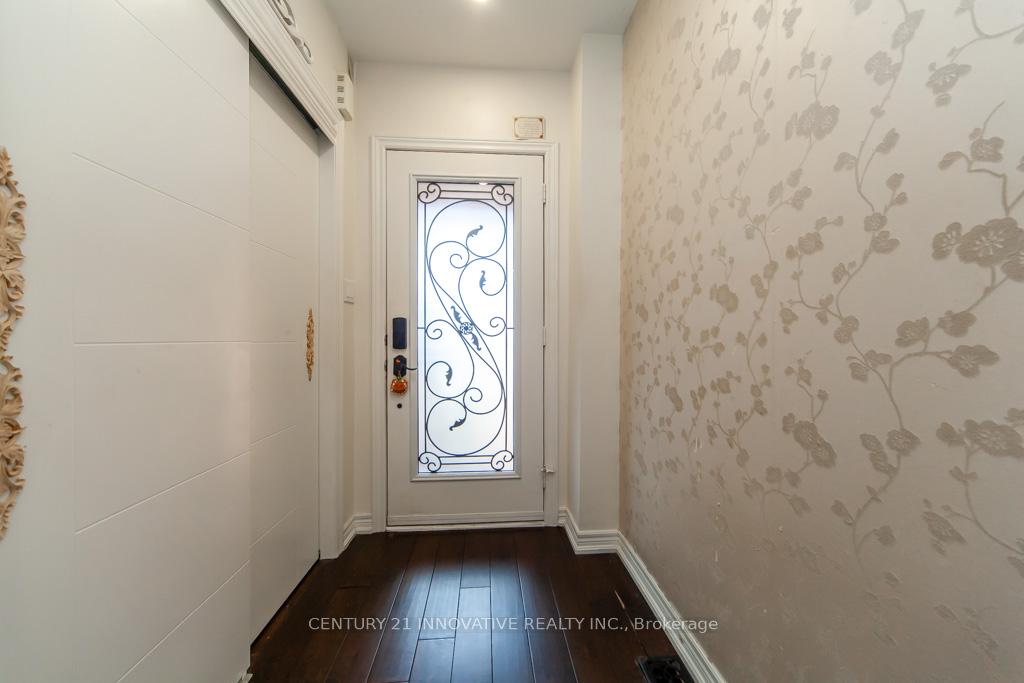 Photo 5 of 56 Royal Appian Crescent, Vaughan, Patterson — HOMEH
