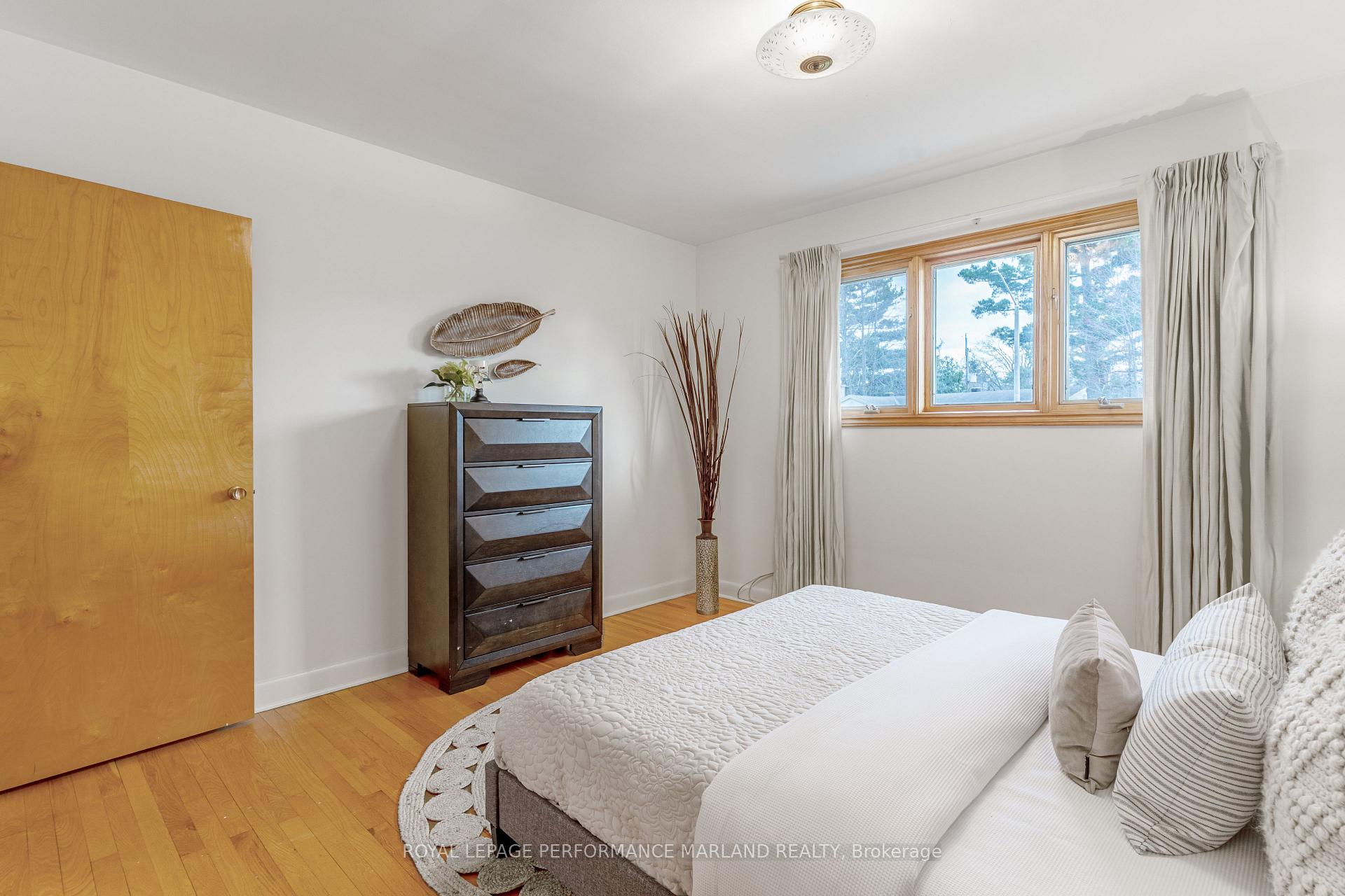 Photo 15 of 1871 Wembley Avenue, Ottawa, Carlingwood — HOMEH