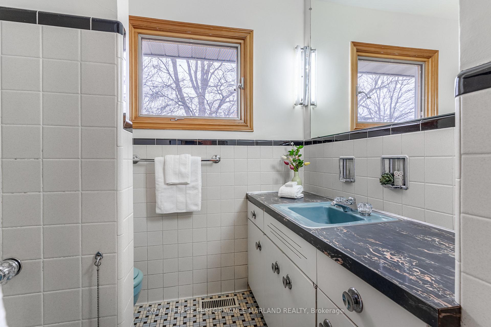 Photo 20 of 1871 Wembley Avenue, Ottawa, Carlingwood — HOMEH