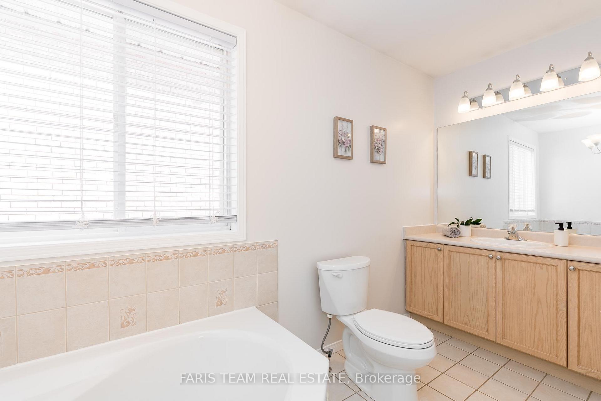 Photo 9 of 25 Catherine Drive, Barrie, Painswick South — HOMEH