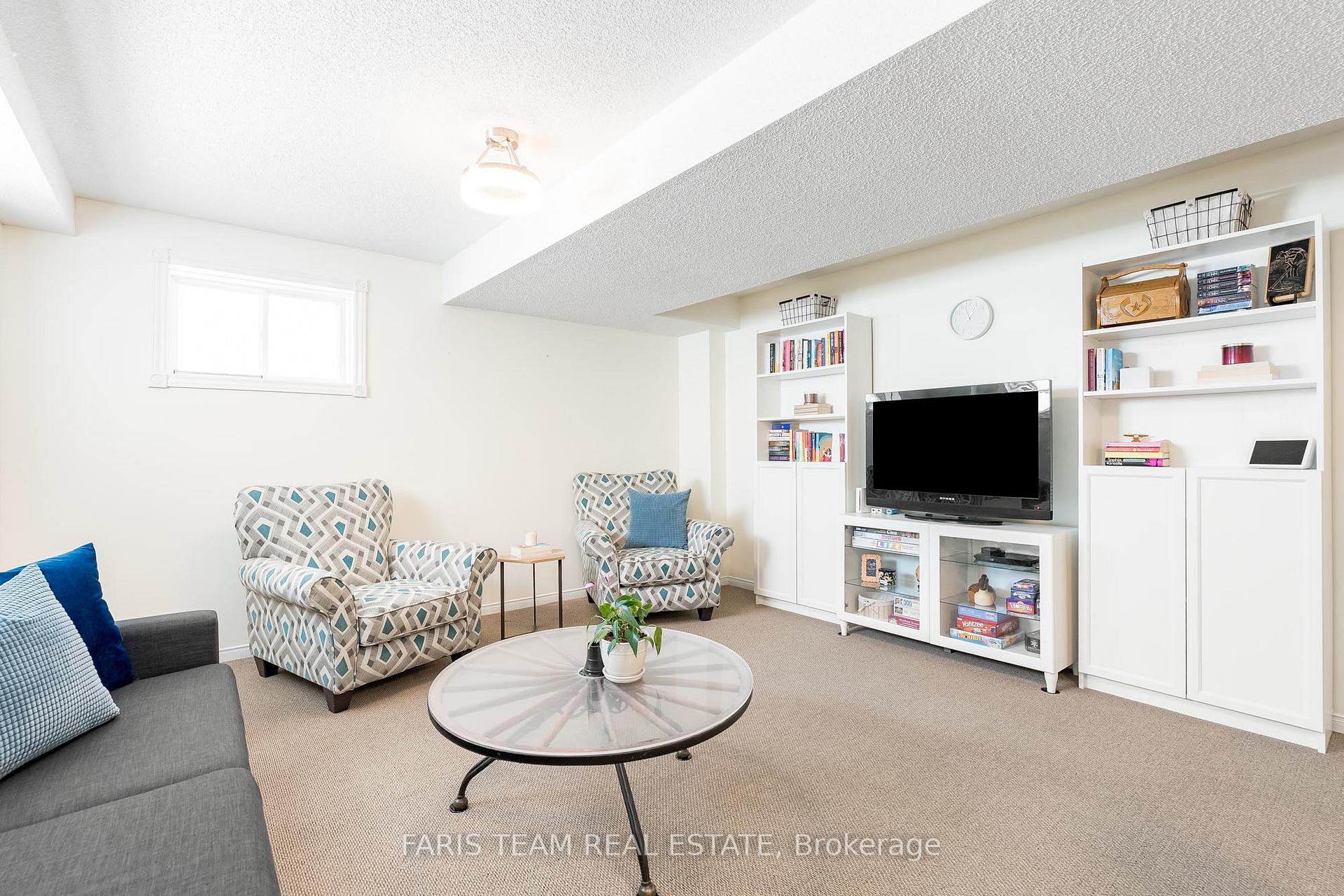Photo 14 of 25 Catherine Drive, Barrie, Painswick South — HOMEH