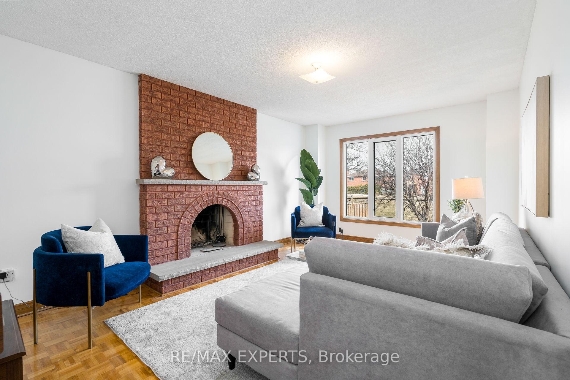 Photo 10 of 5 Cabaletta Crescent, Vaughan, West Woodbridge — HOMEH