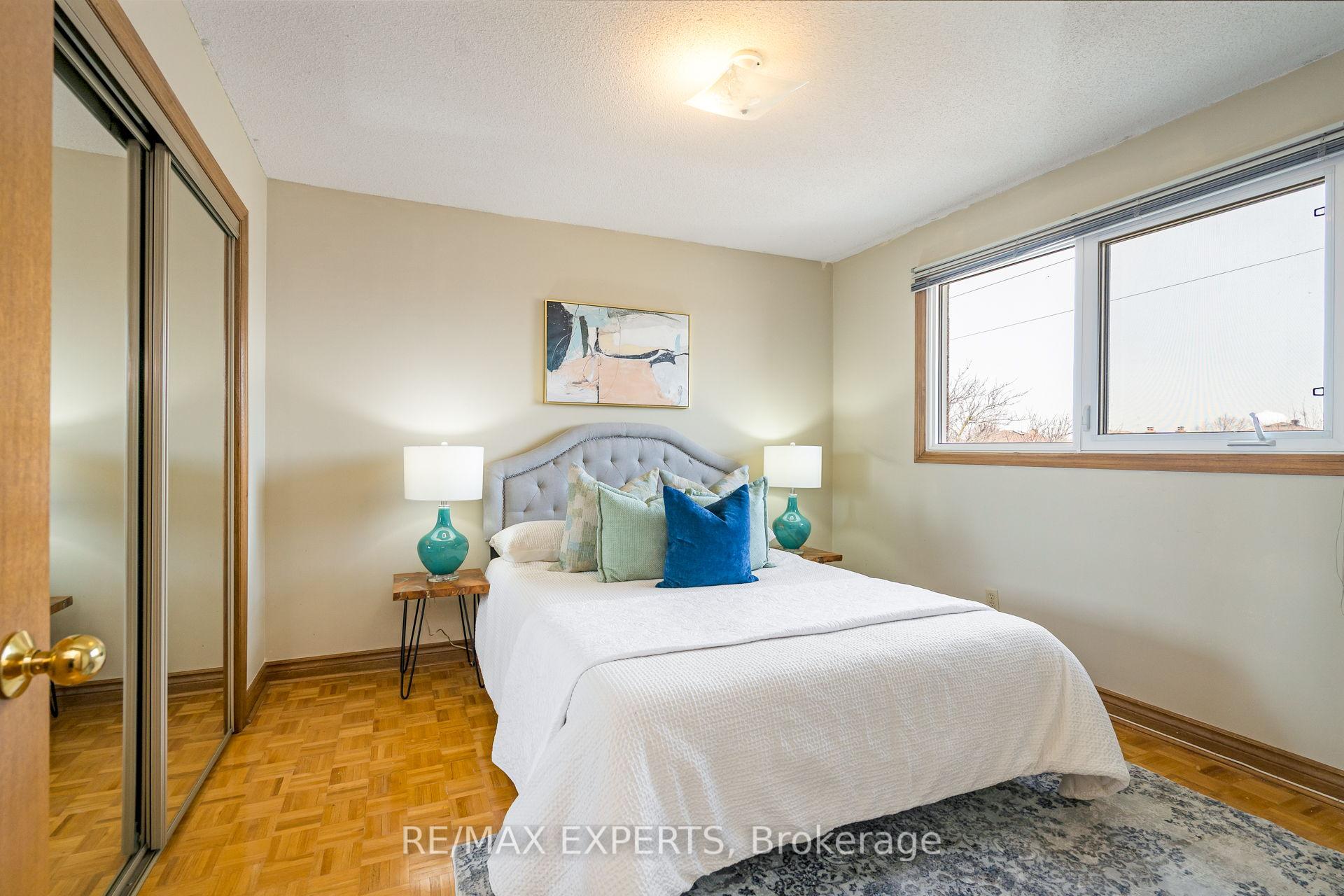 Photo 24 of 5 Cabaletta Crescent, Vaughan, West Woodbridge — HOMEH