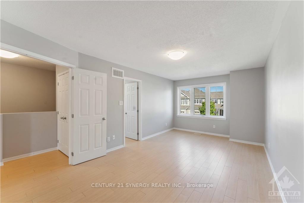 Photo 8 of 133 Braddock Private, Ottawa, Barrhaven - Stonebridge — HOMEH