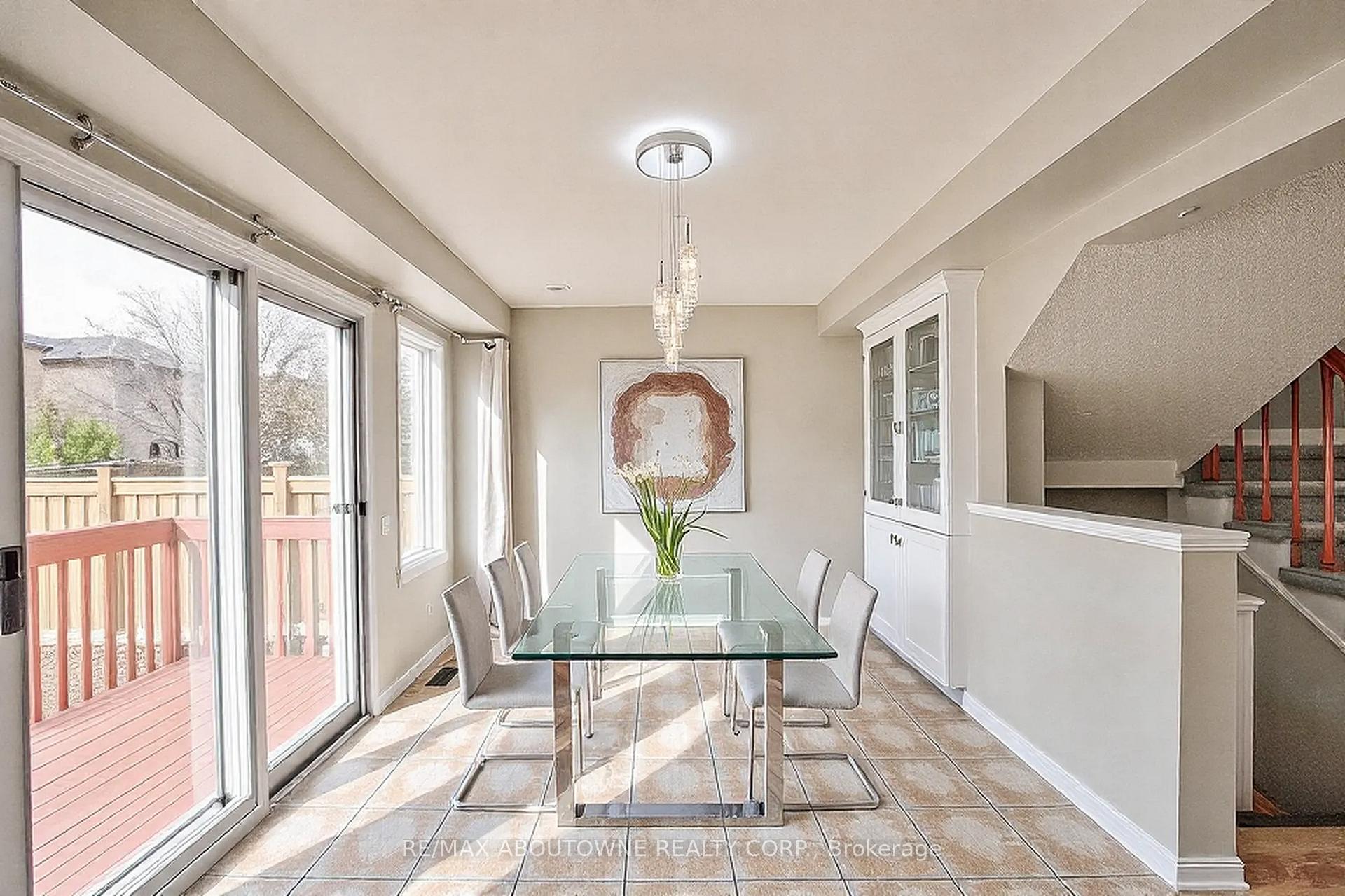 Photo 13 of 556 Delphine Drive, Burlington, Appleby — HOMEH