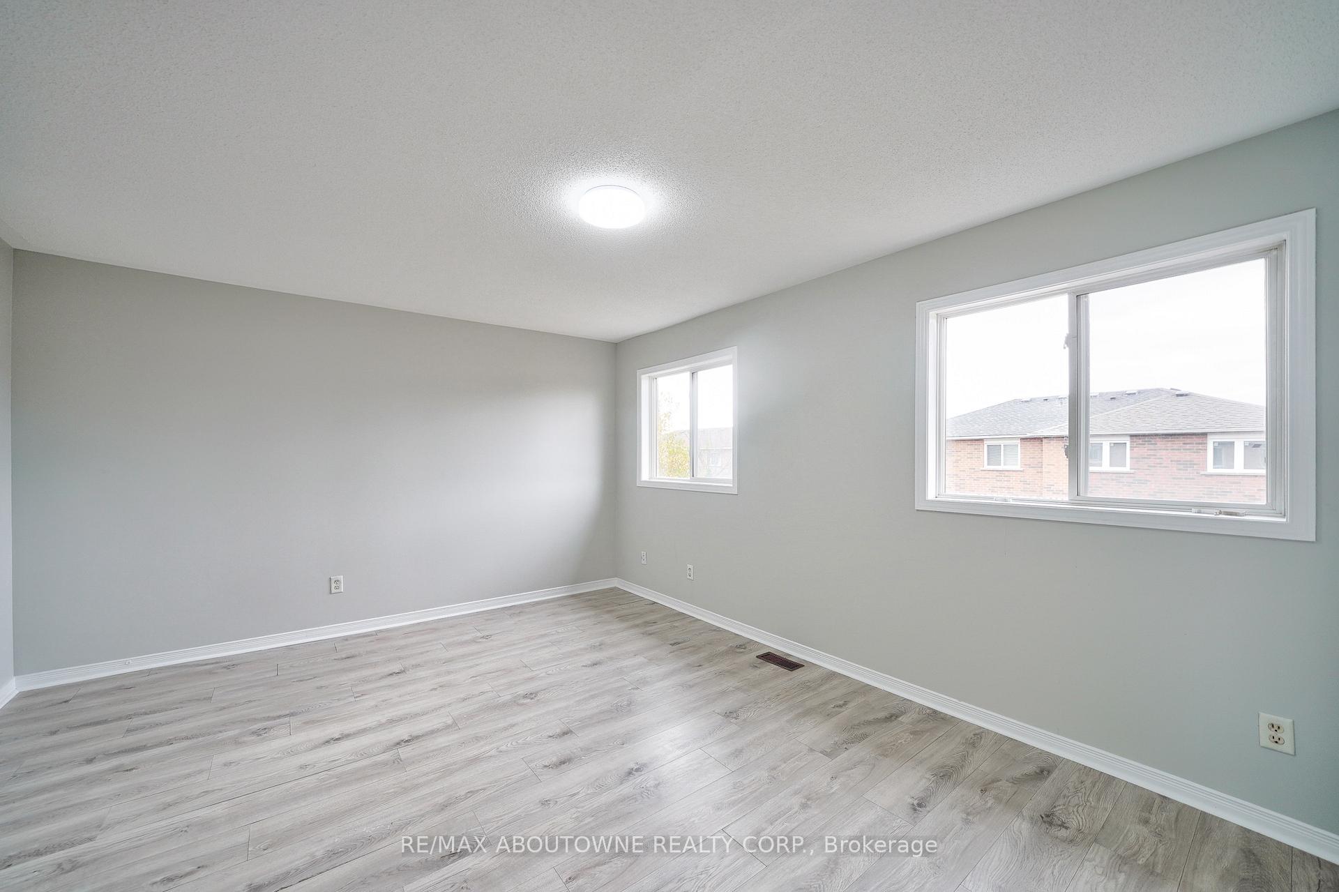 Photo 17 of 556 Delphine Drive, Burlington, Appleby — HOMEH