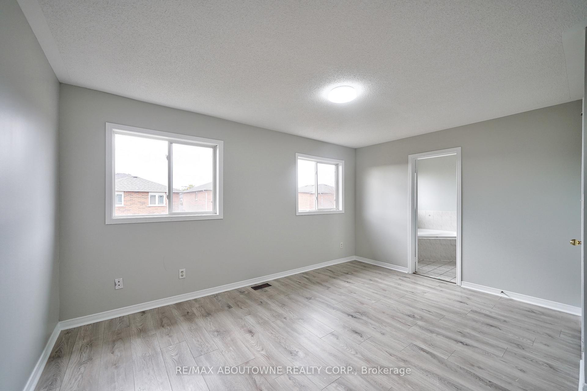 Photo 18 of 556 Delphine Drive, Burlington, Appleby — HOMEH