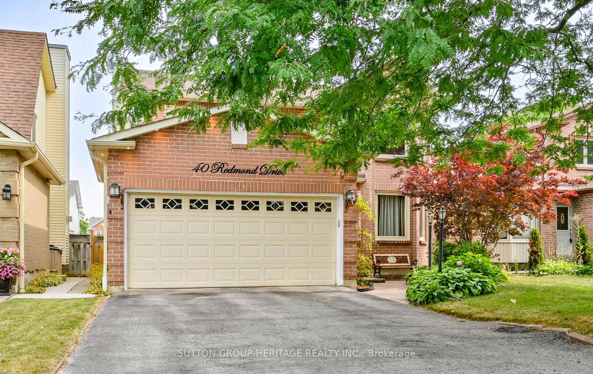 Front of 40 Redmond Drive