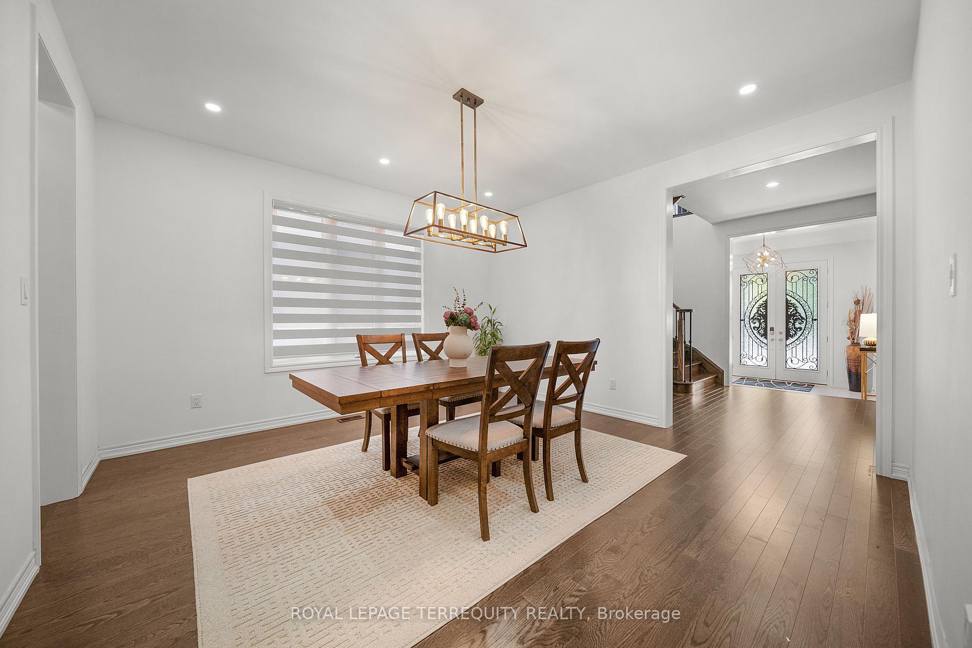 Photo 6 of 372 Clockwork Drive, Brampton, Northwest Brampton — HOMEH