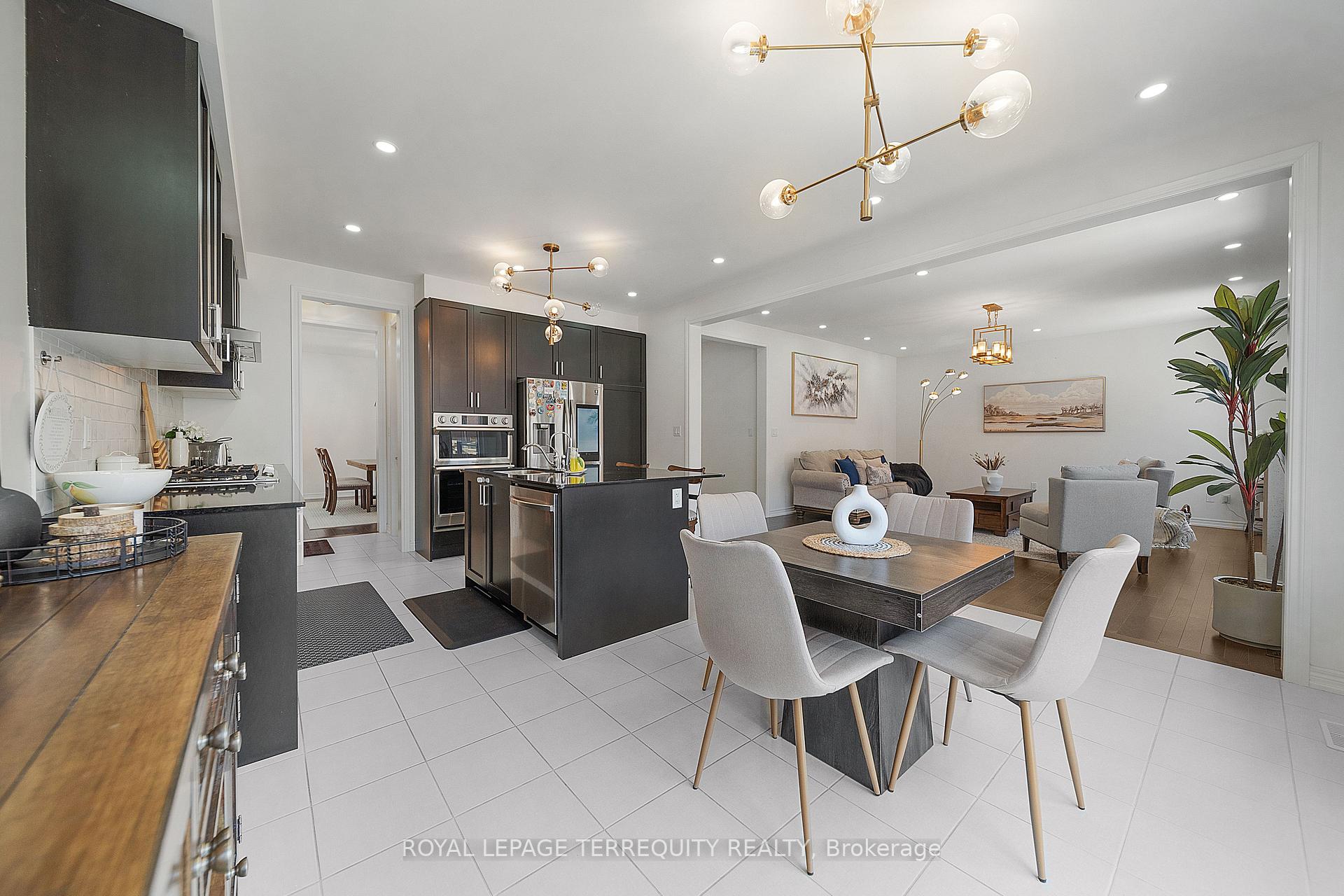 Photo 17 of 372 Clockwork Drive, Brampton, Northwest Brampton — HOMEH