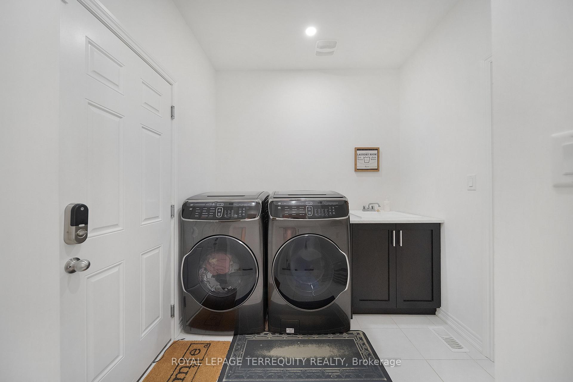 Photo 20 of 372 Clockwork Drive, Brampton, Northwest Brampton — HOMEH