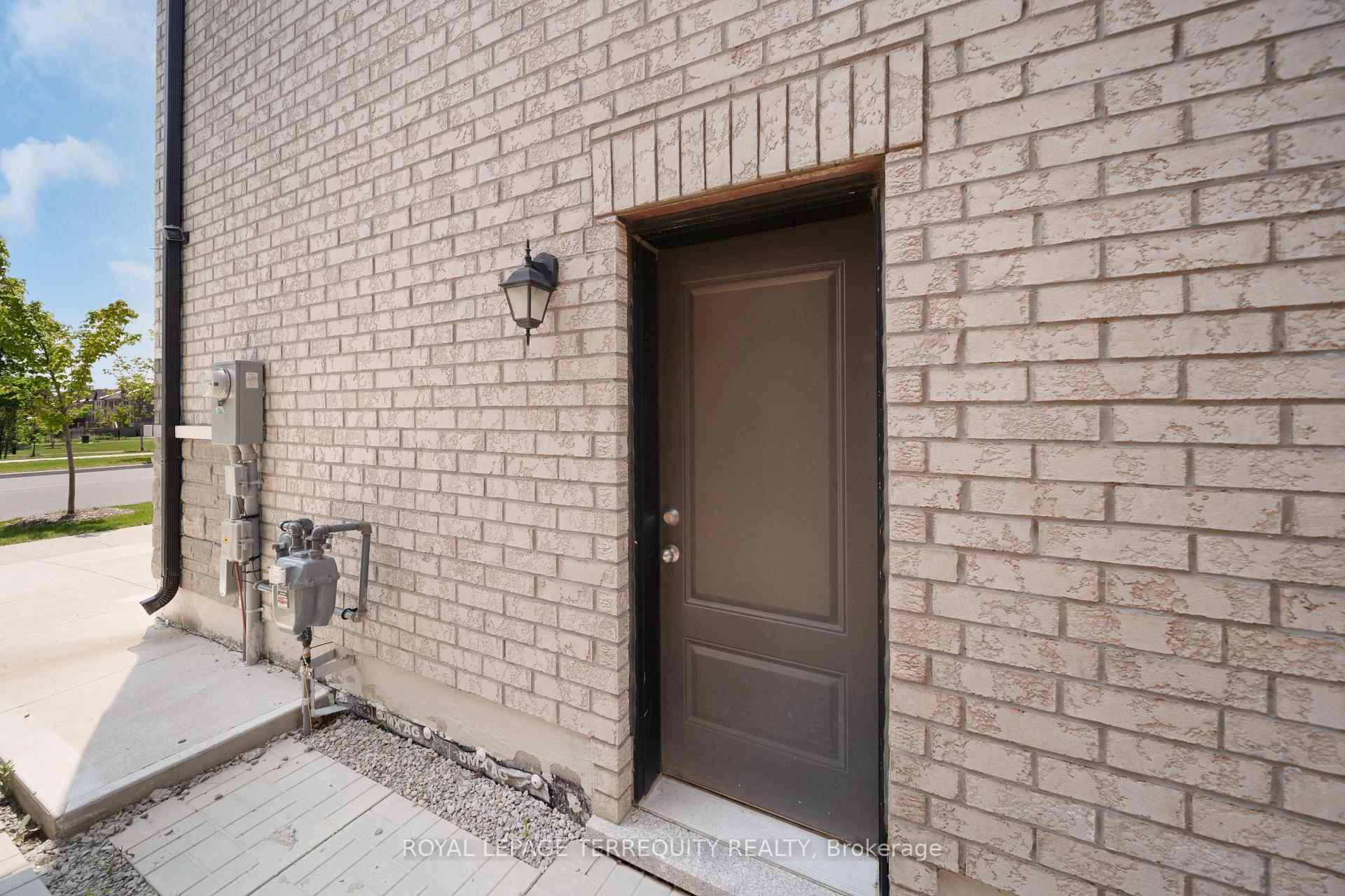 Photo 38 of 372 Clockwork Drive, Brampton, Northwest Brampton — HOMEH