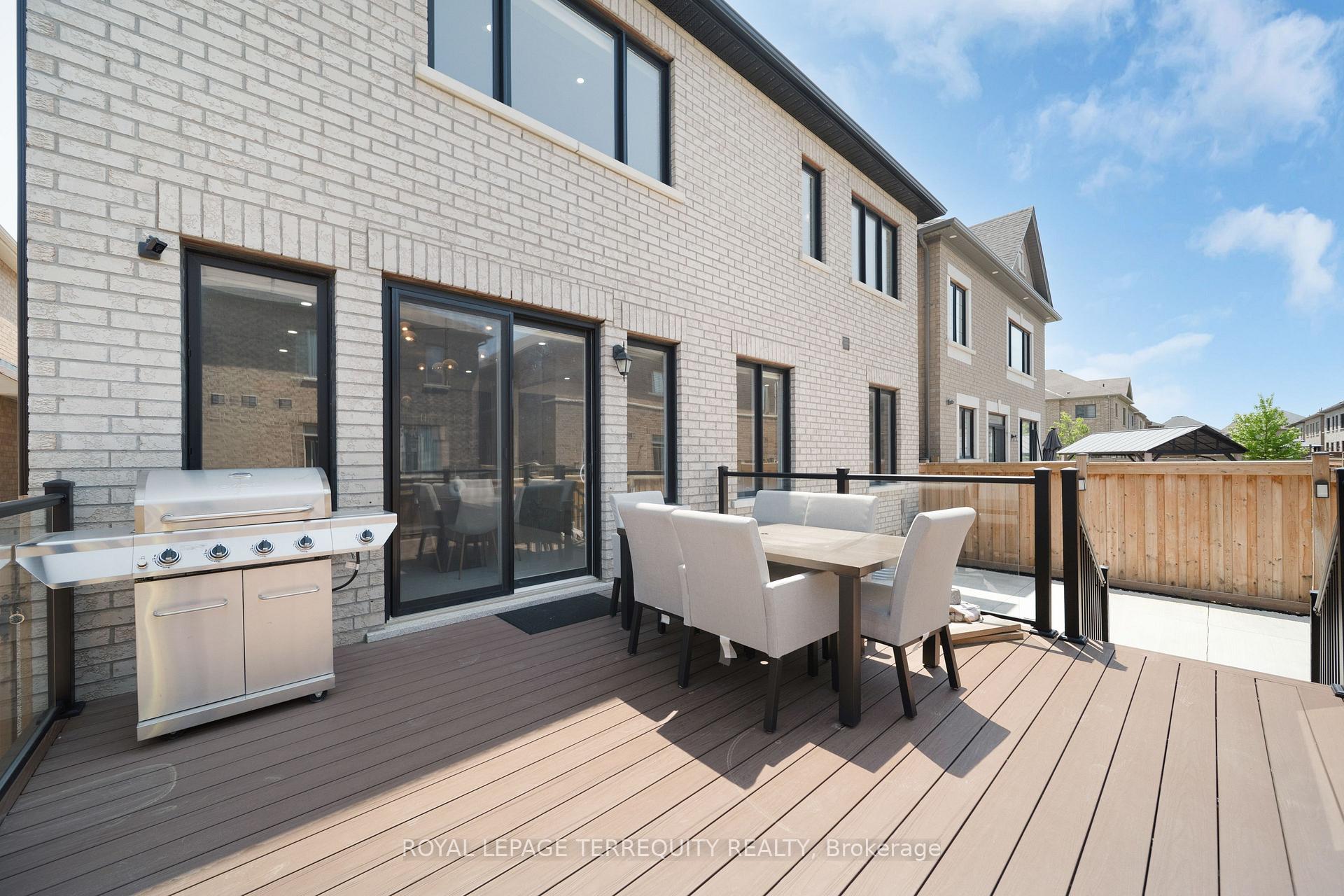 Photo 41 of 372 Clockwork Drive, Brampton, Northwest Brampton — HOMEH