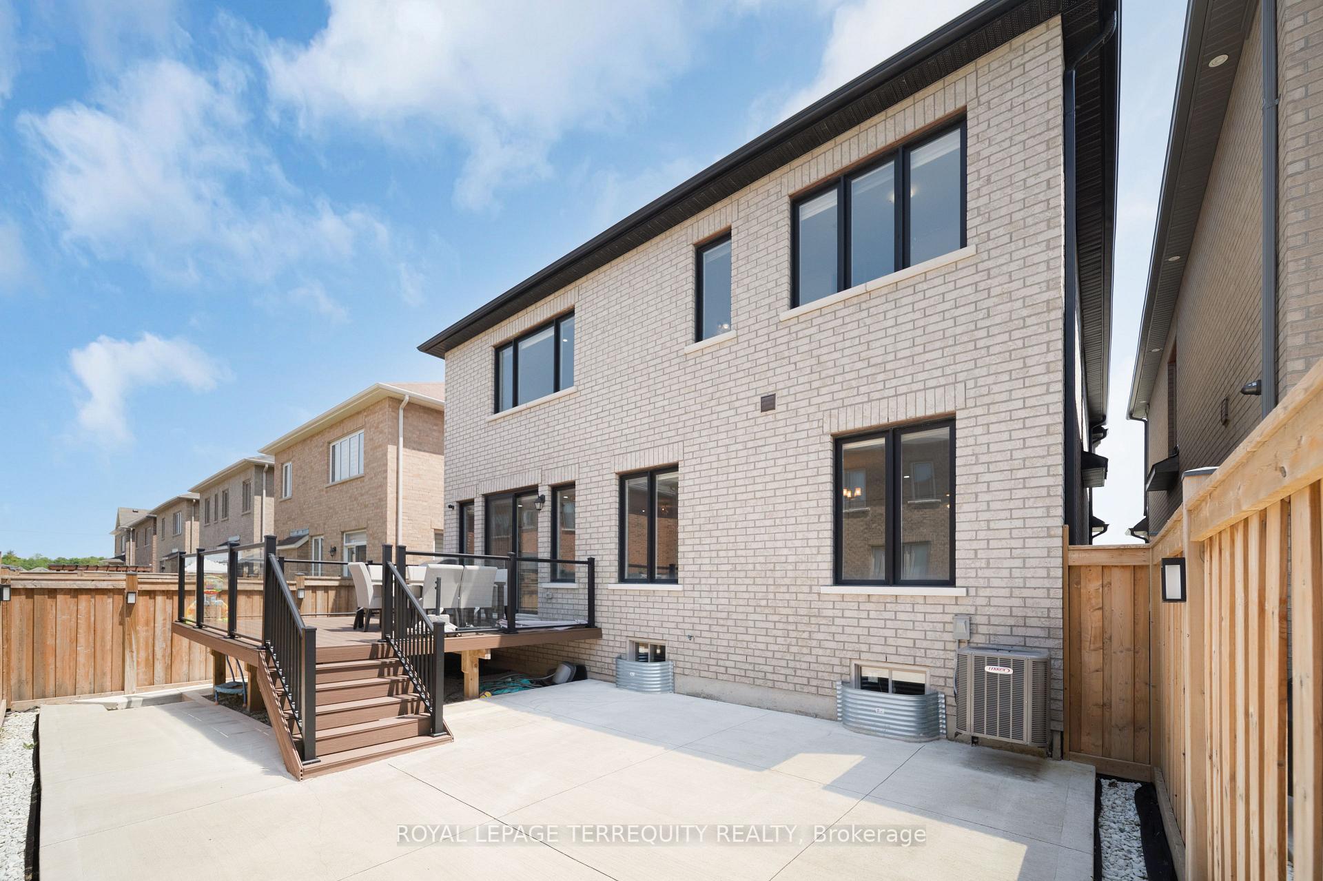Photo 42 of 372 Clockwork Drive, Brampton, Northwest Brampton — HOMEH