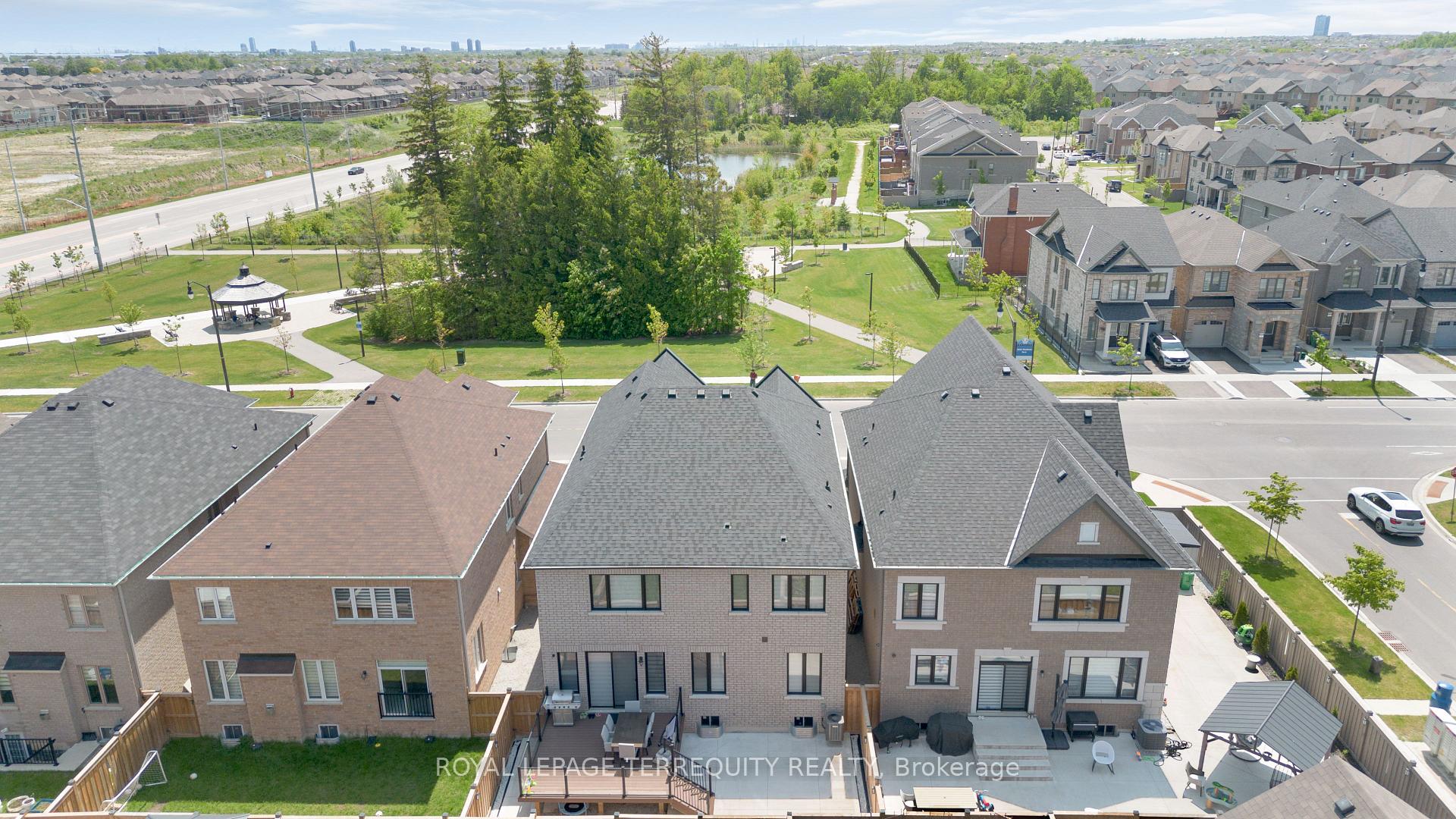 Photo 43 of 372 Clockwork Drive, Brampton, Northwest Brampton — HOMEH