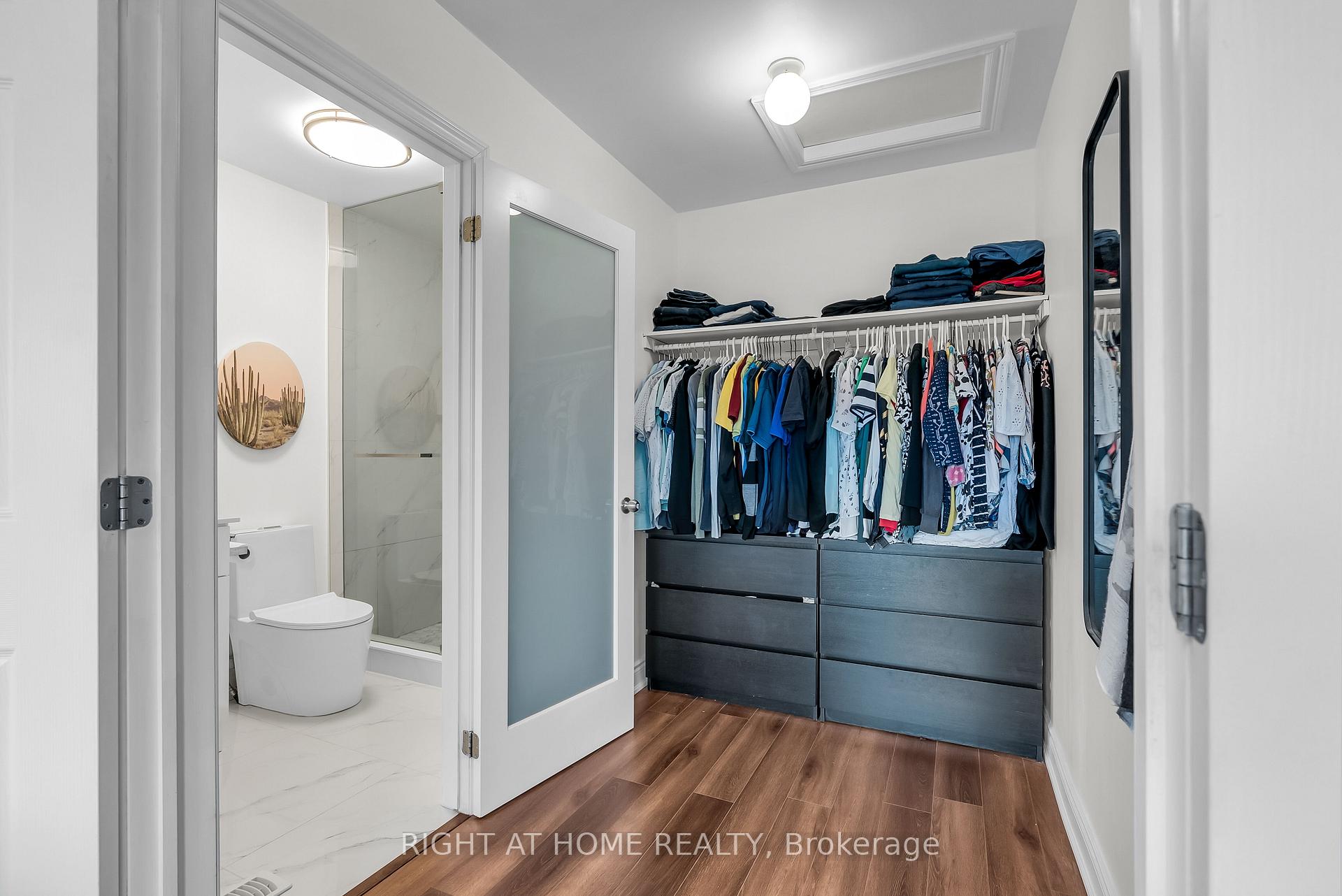 Photo 20 of 25 Stoneglen Way, Hamilton, Mount Hope — HOMEH