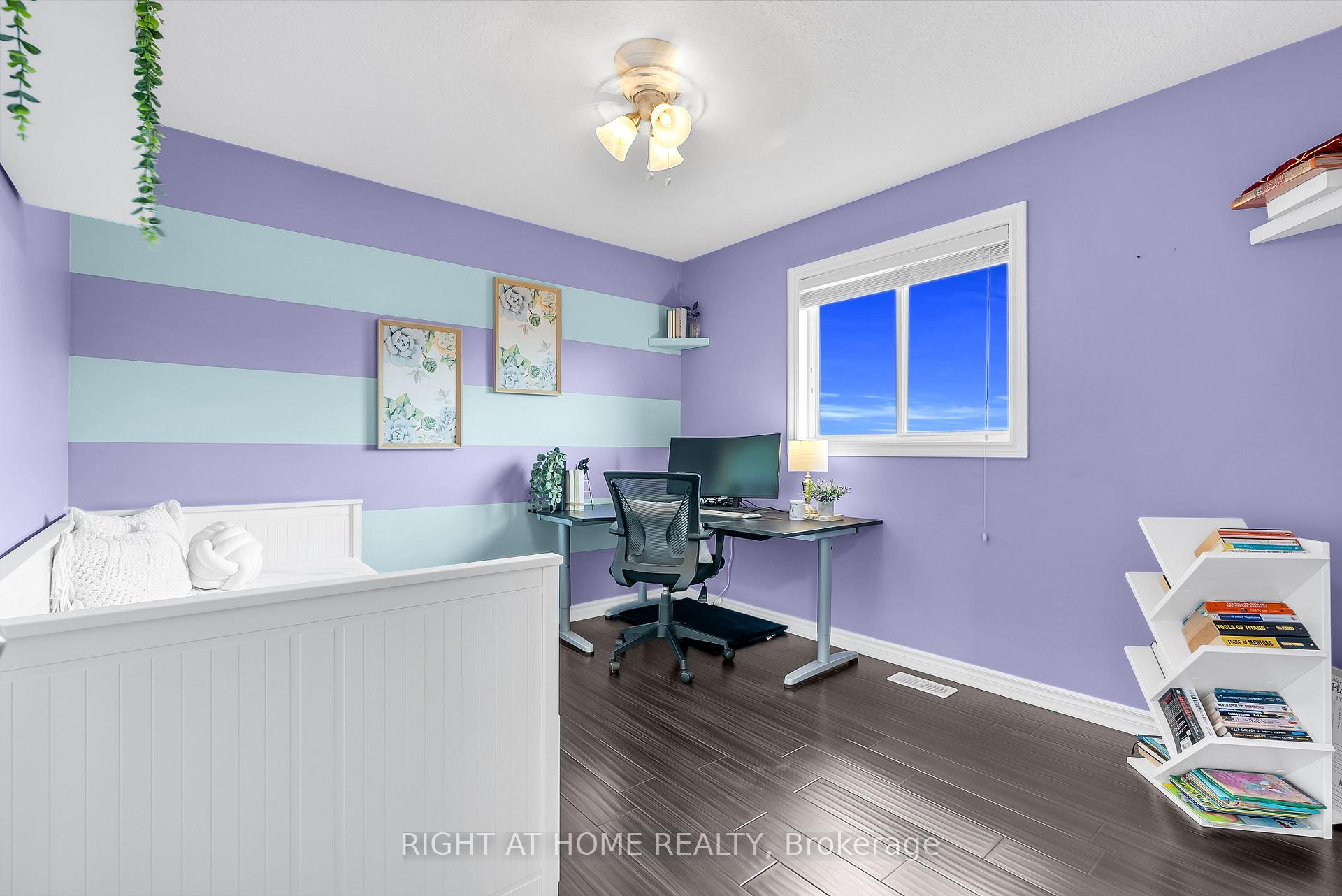 Photo 23 of 25 Stoneglen Way, Hamilton, Mount Hope — HOMEH