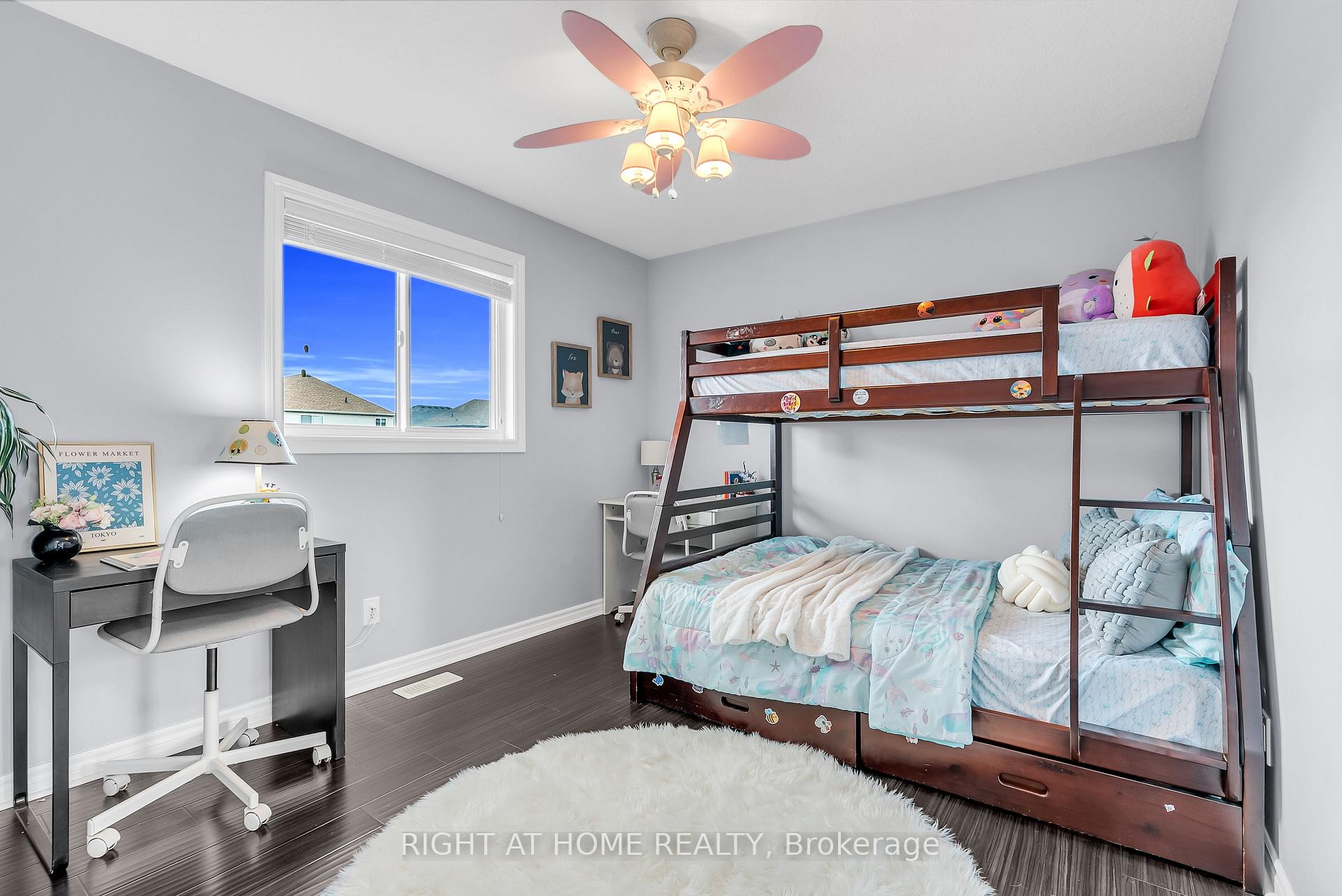 Photo 25 of 25 Stoneglen Way, Hamilton, Mount Hope — HOMEH