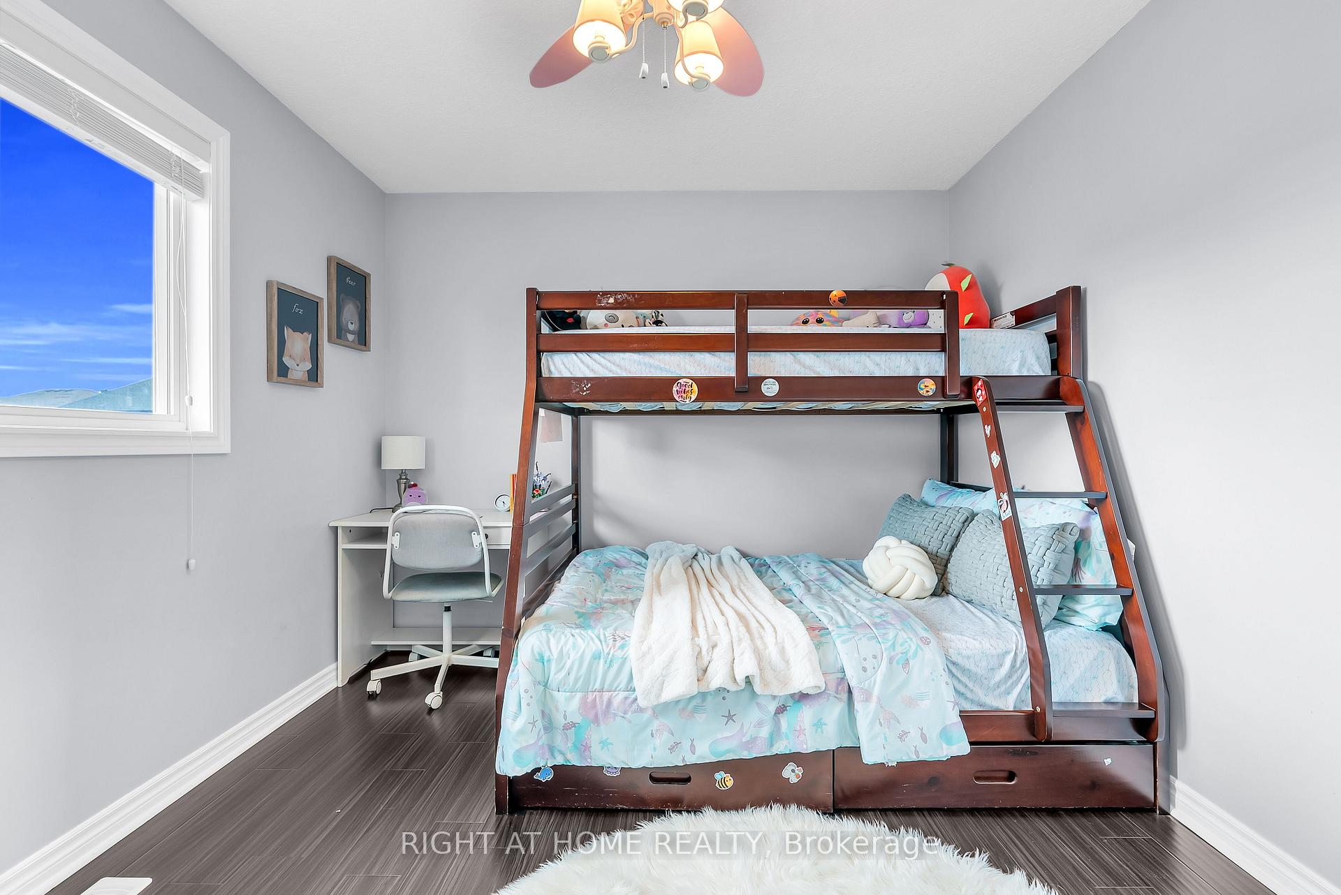 Photo 26 of 25 Stoneglen Way, Hamilton, Mount Hope — HOMEH