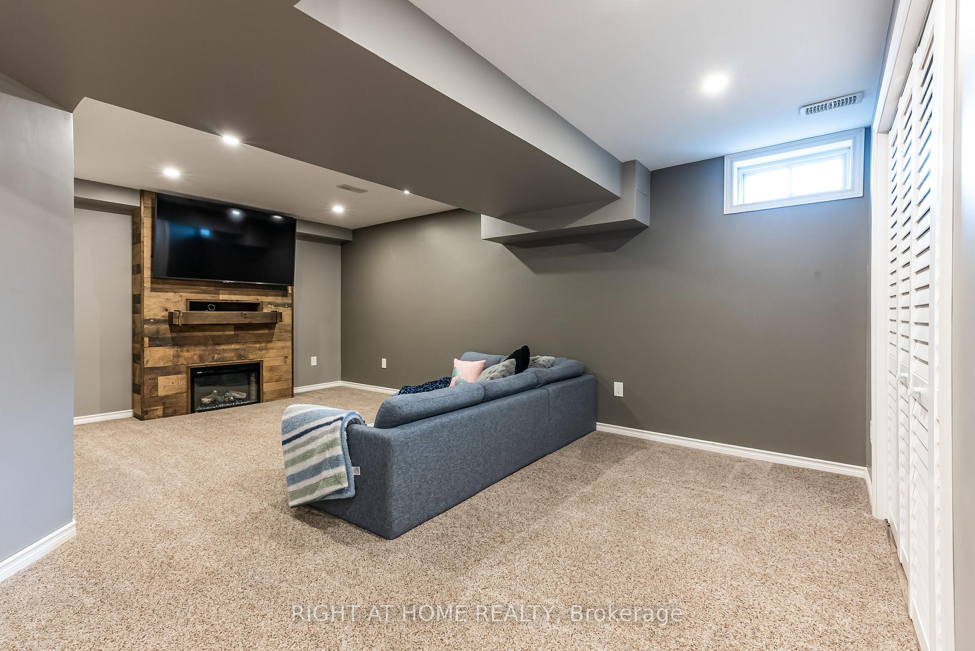 Photo 30 of 25 Stoneglen Way, Hamilton, Mount Hope — HOMEH