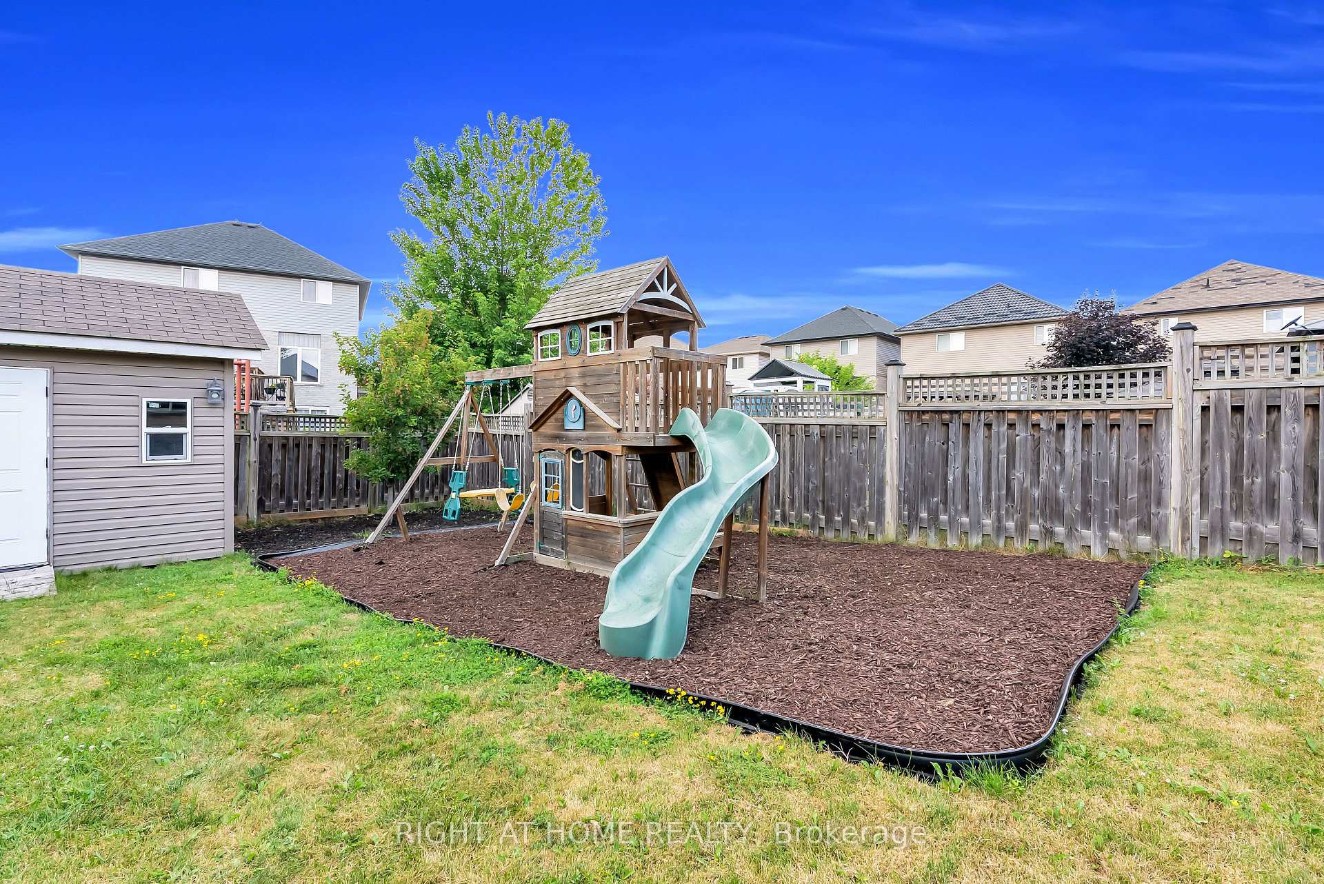 Photo 40 of 25 Stoneglen Way, Hamilton, Mount Hope — HOMEH
