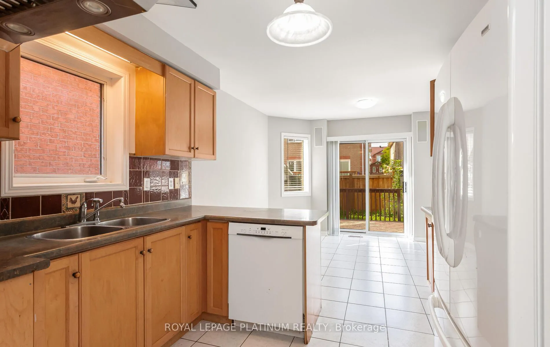 Photo 8 of 51 Ripley Crescent, Brampton, Fletcher's West — HOMEH