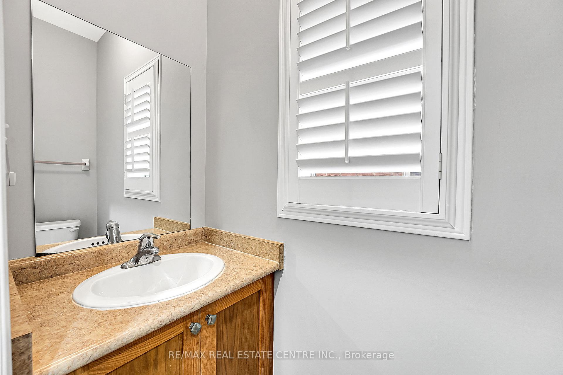 Photo 8 of 245 Checkerberry Crescent, Brampton, Sandringham-Wellington — HOMEH