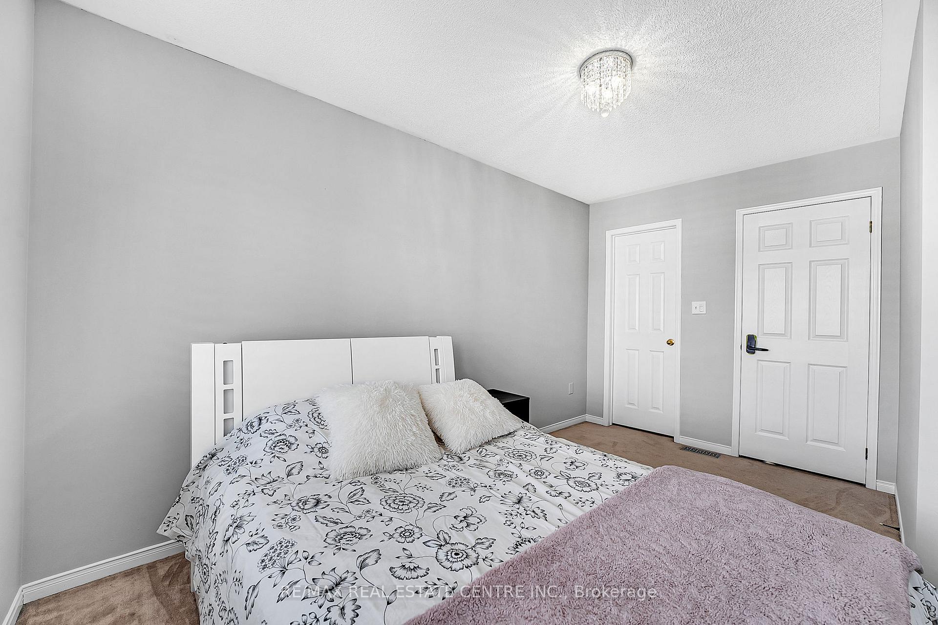 Photo 25 of 245 Checkerberry Crescent, Brampton, Sandringham-Wellington — HOMEH