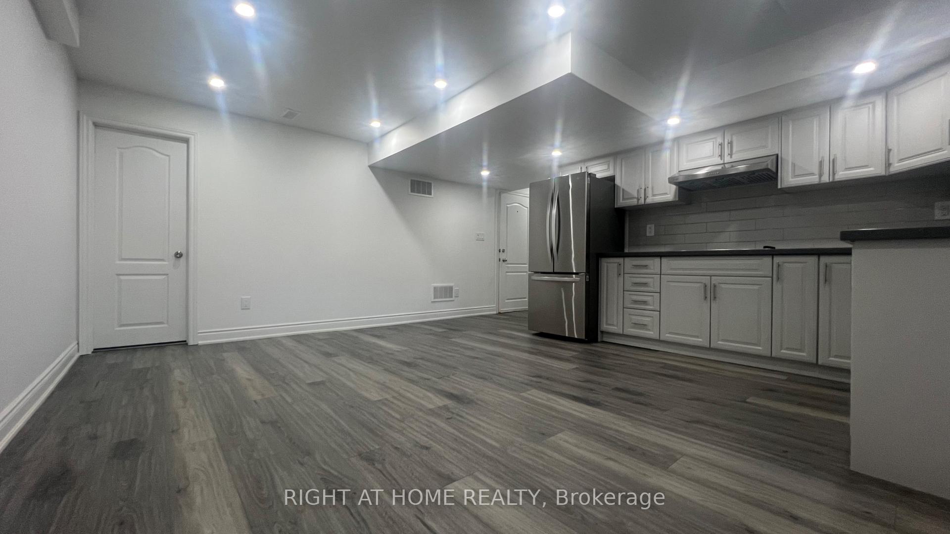 Photo 4 of 6 Grendon Crescent, Brampton, Credit Valley — HOMEH