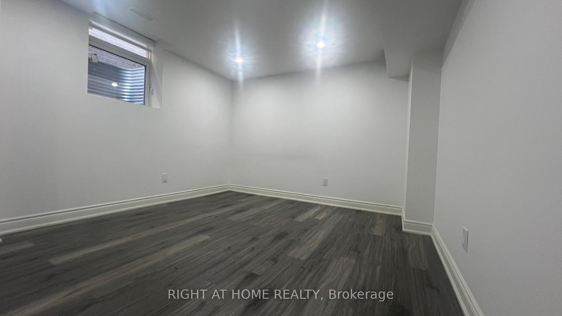 Photo 10 of 6 Grendon Crescent, Brampton, Credit Valley — HOMEH