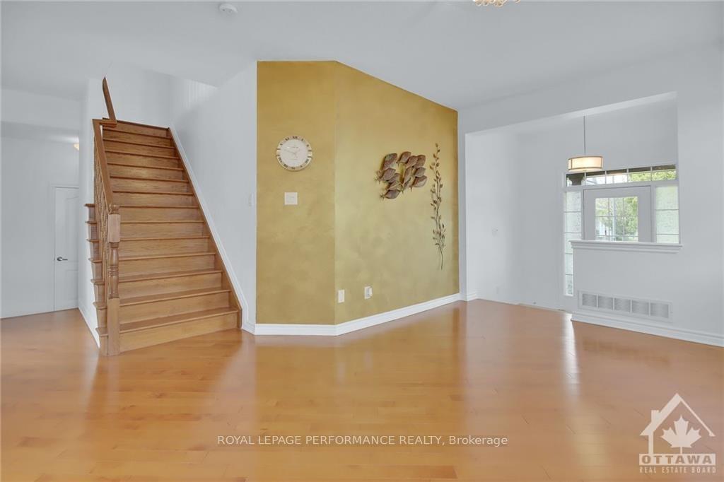 Photo 6 of 2222 Sunset Cove Circle, Ottawa, Barrhaven - Half Moon Bay — HOMEH