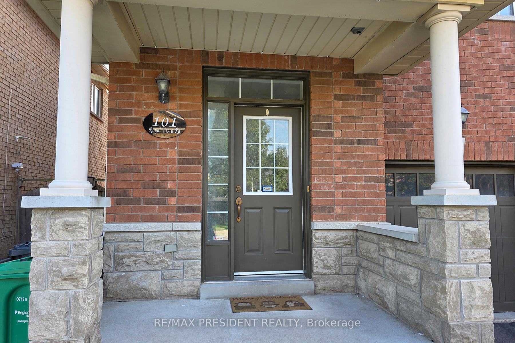 Photo 4 of 101 Royal Vista Road, Brampton, Bram West — HOMEH