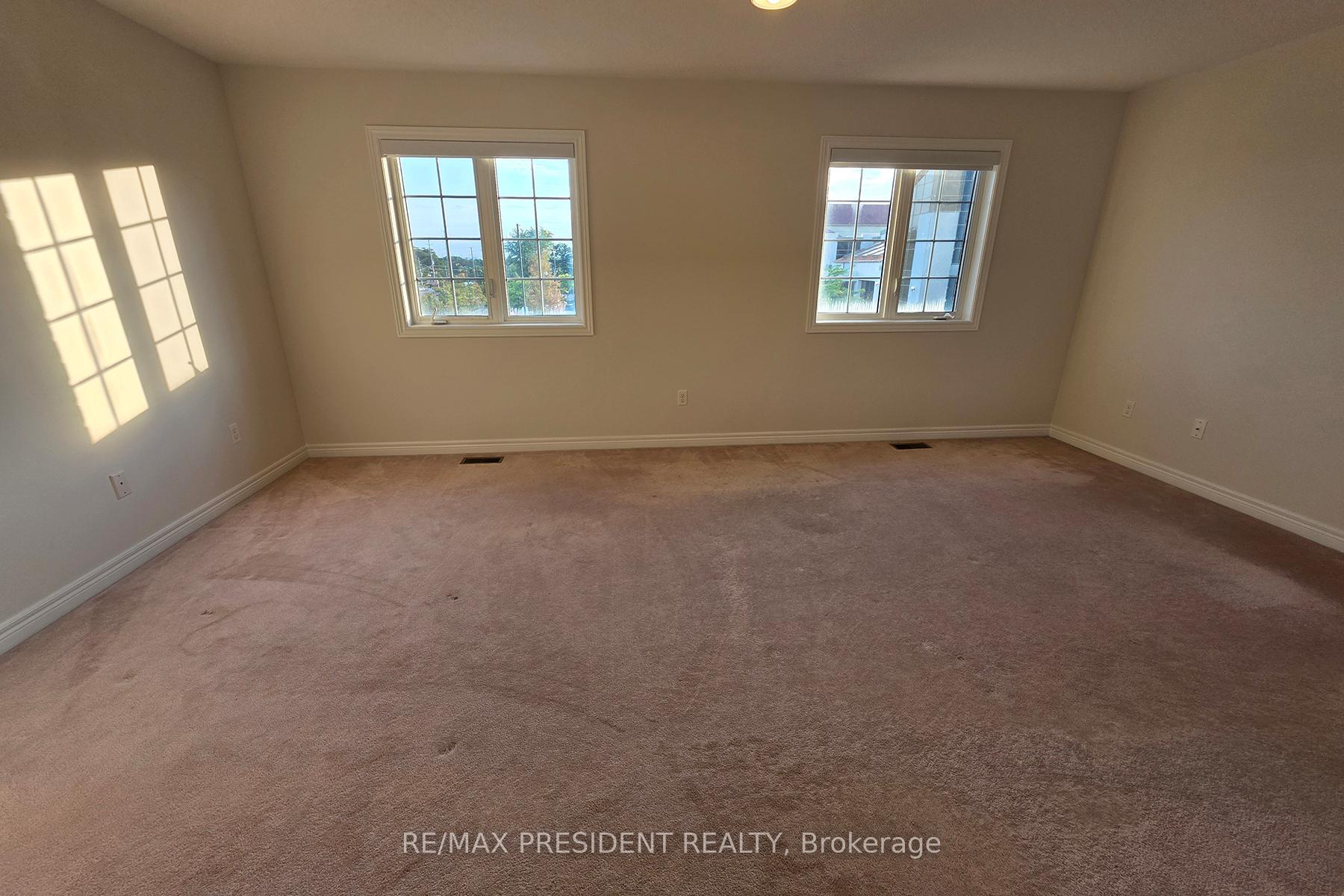Photo 17 of 101 Royal Vista Road, Brampton, Bram West — HOMEH
