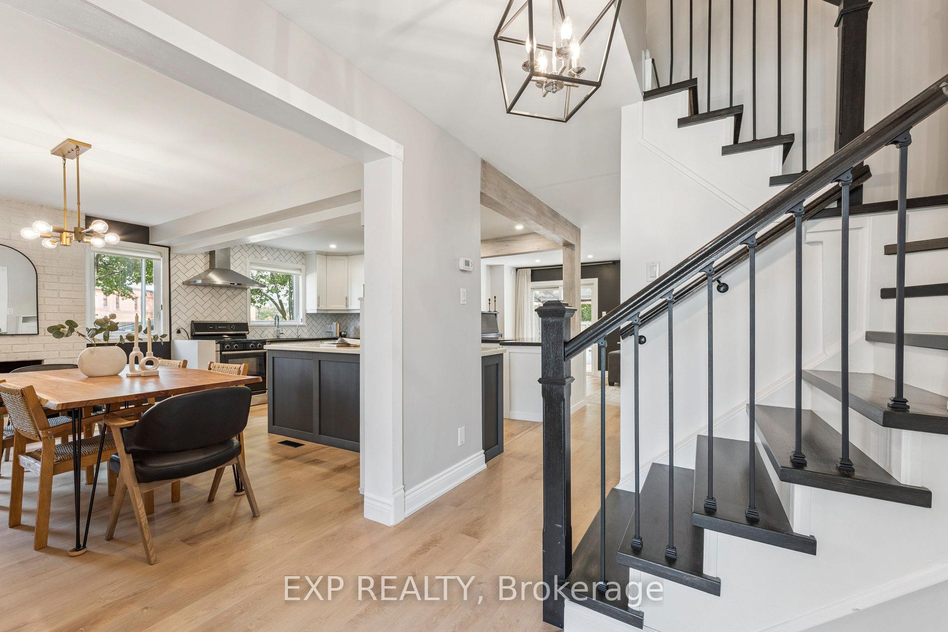 Photo 10 of 29 Driftwood Crescent, Brampton, Heart Lake East — HOMEH