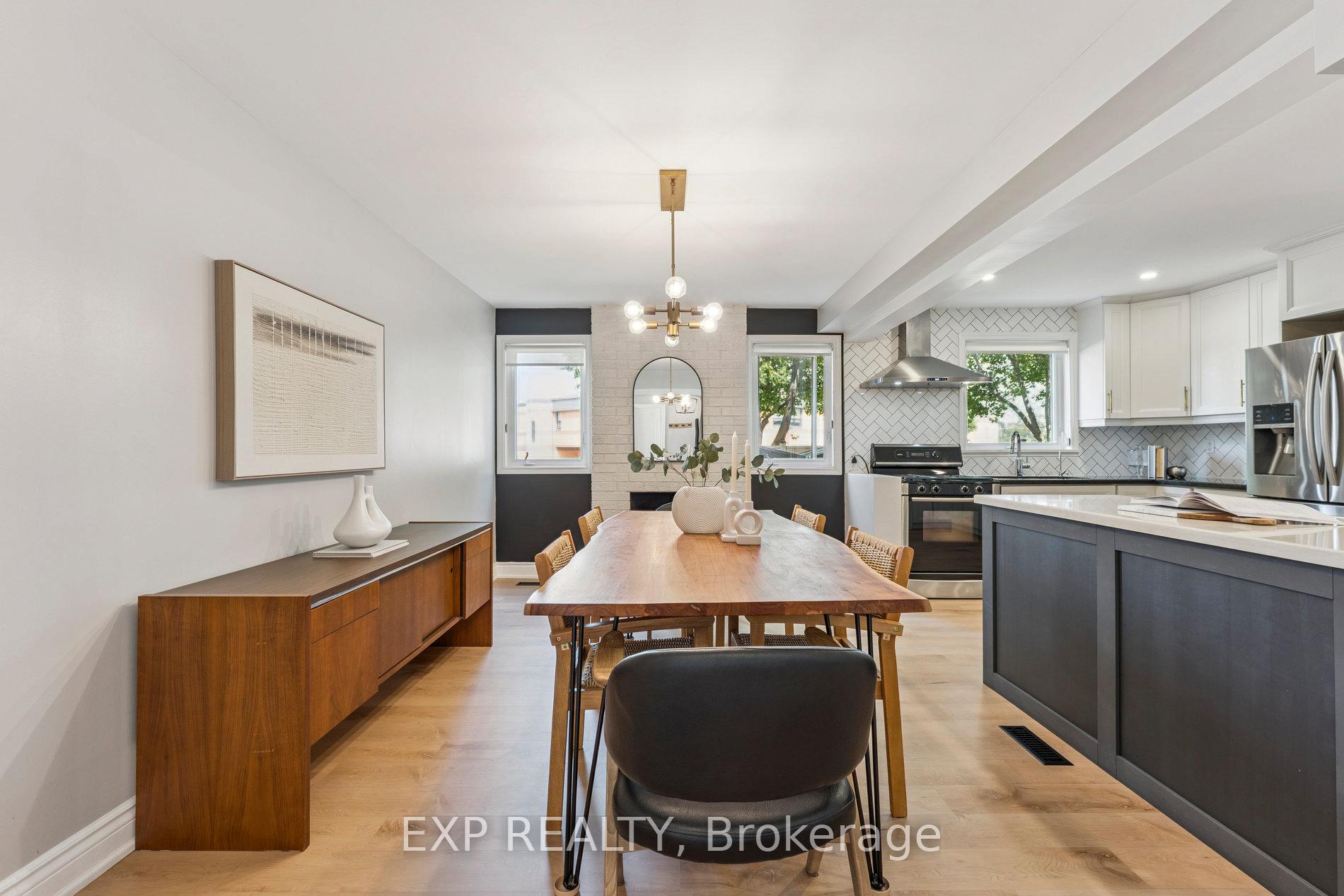 Photo 11 of 29 Driftwood Crescent, Brampton, Heart Lake East — HOMEH