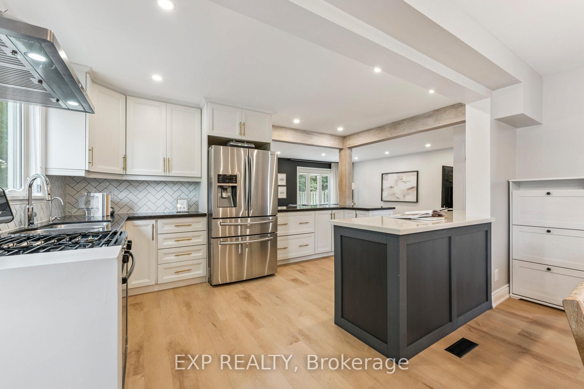 Photo 15 of 29 Driftwood Crescent, Brampton, Heart Lake East — HOMEH