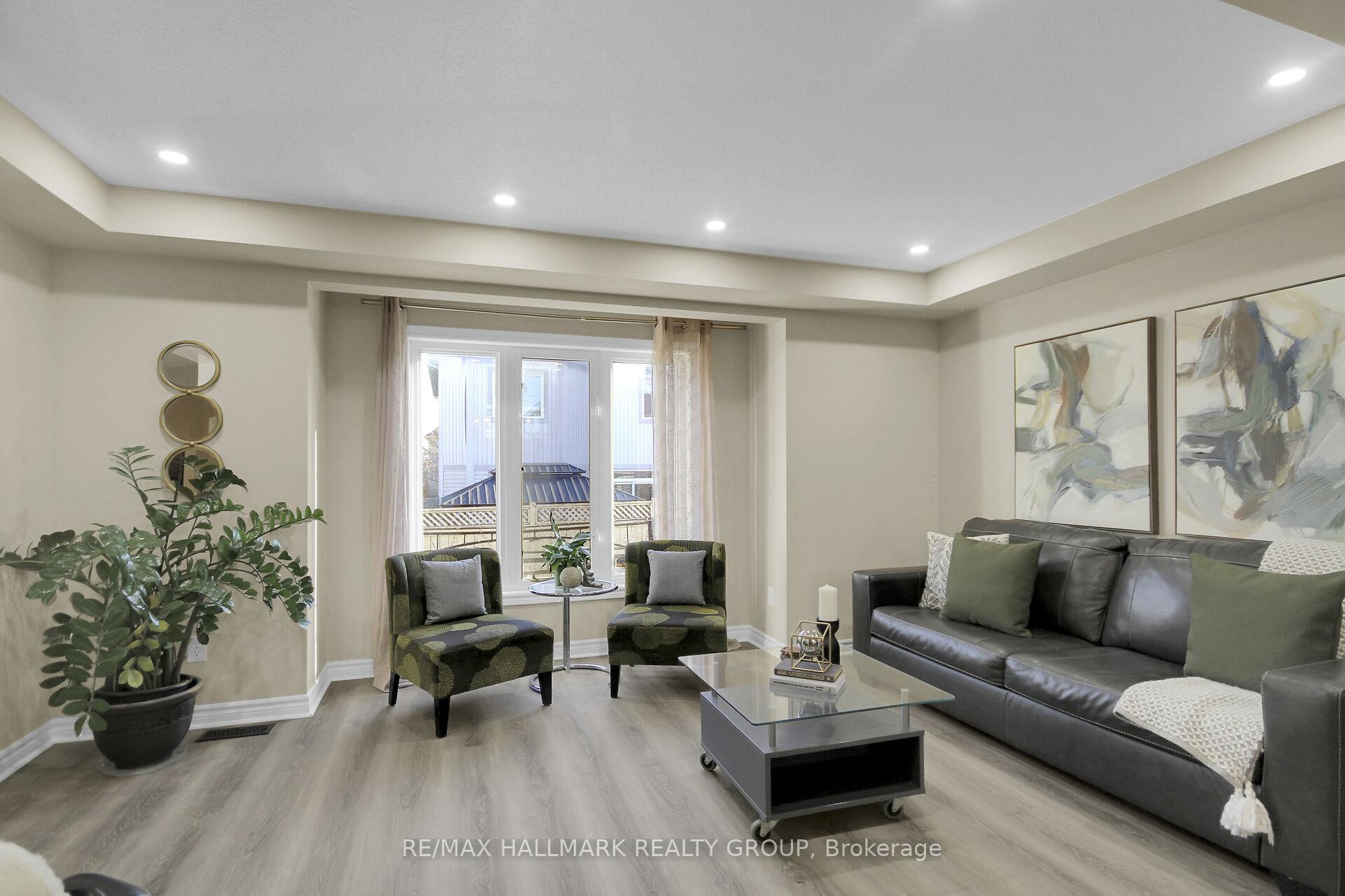 Photo 4 of 3590 Cambrian Road, Ottawa, Barrhaven - Half Moon Bay — HOMEH
